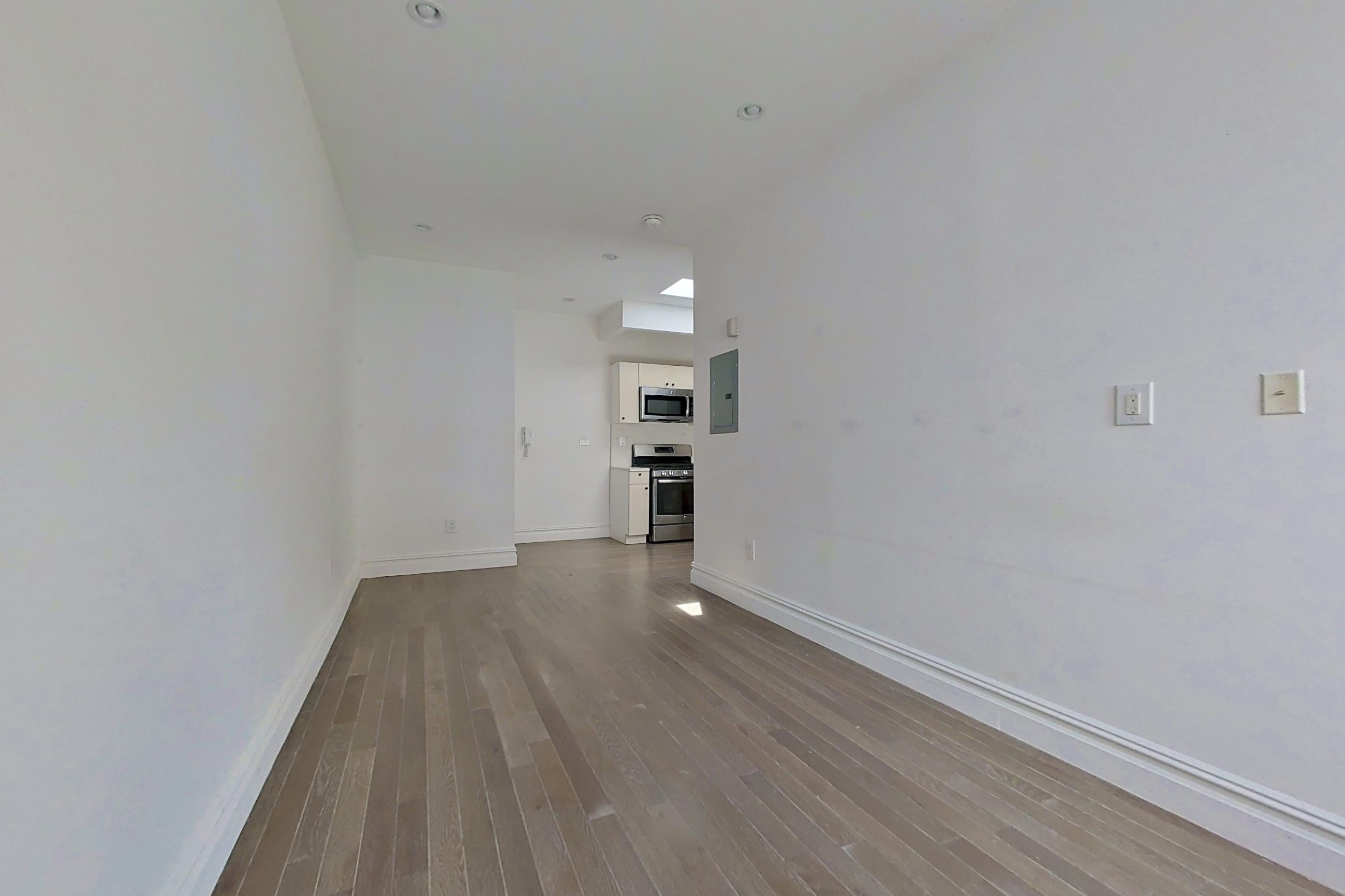 LIVING ROOM CORNER