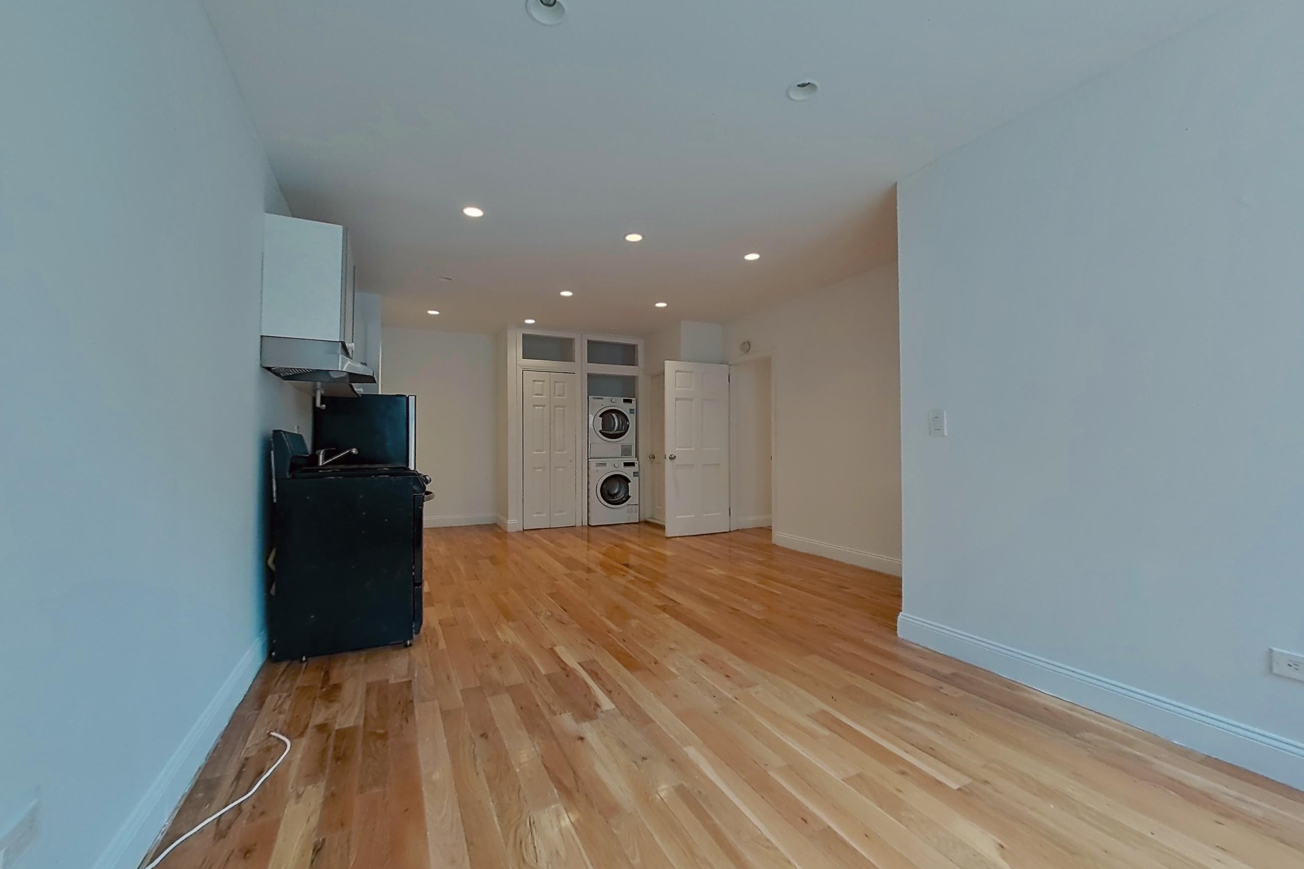 LIVING ROOM CORNER
