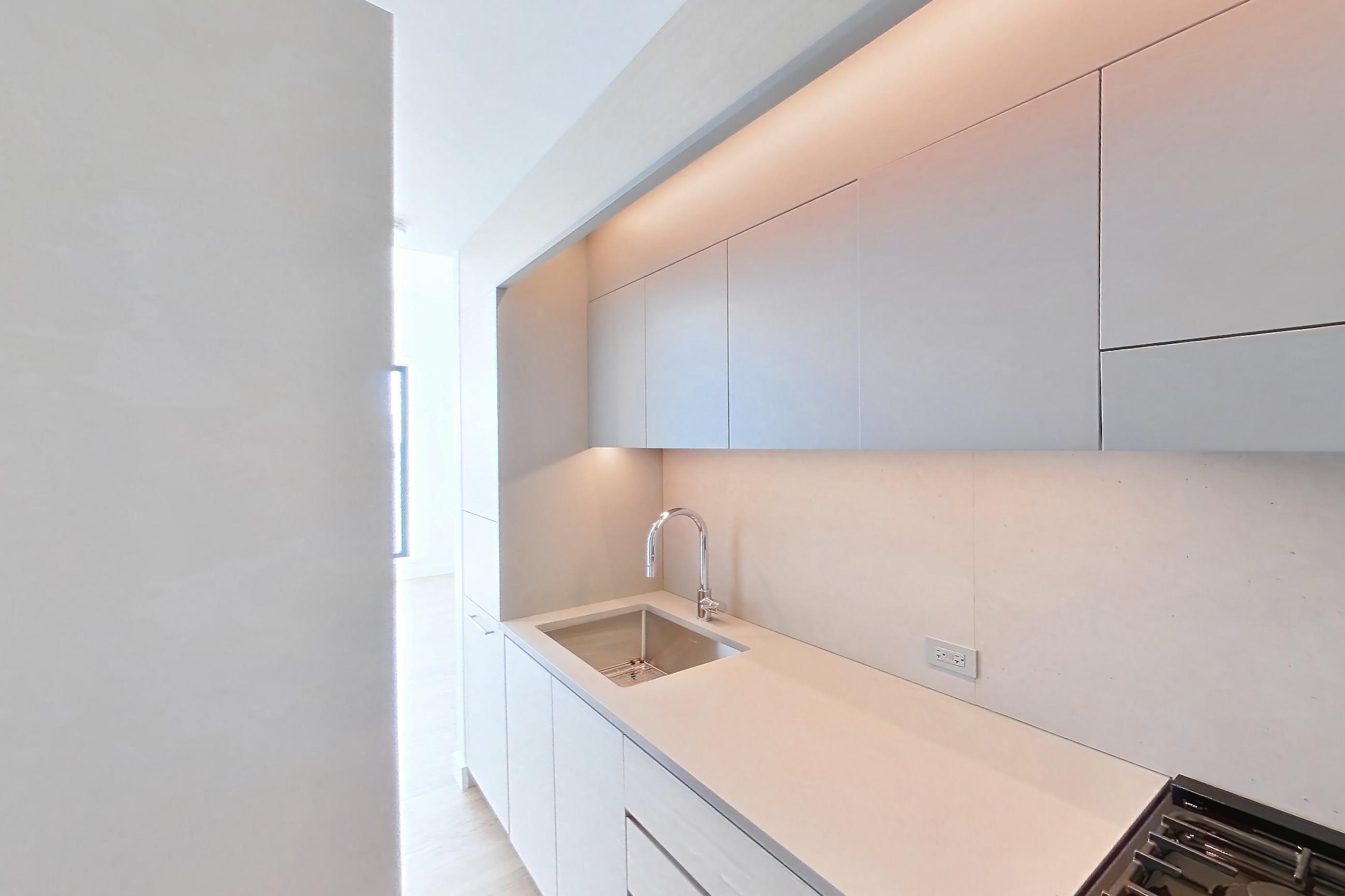 KITCHEN CLOSET 1