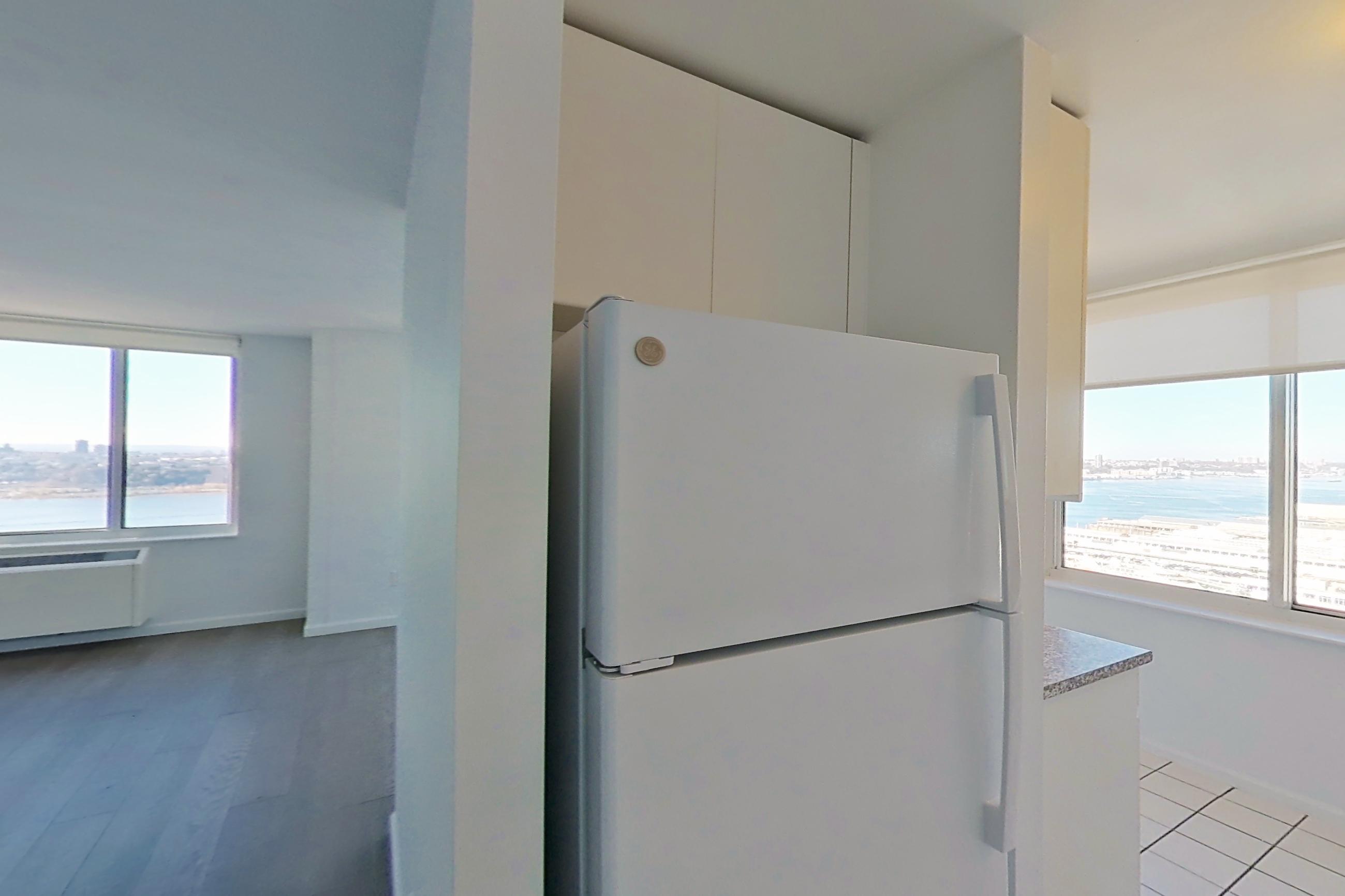 KITCHEN ENTRY 1