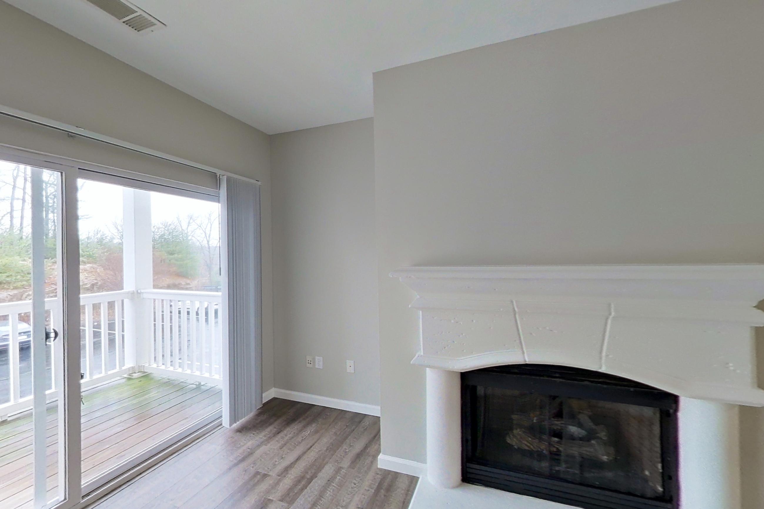LIVING ROOM1