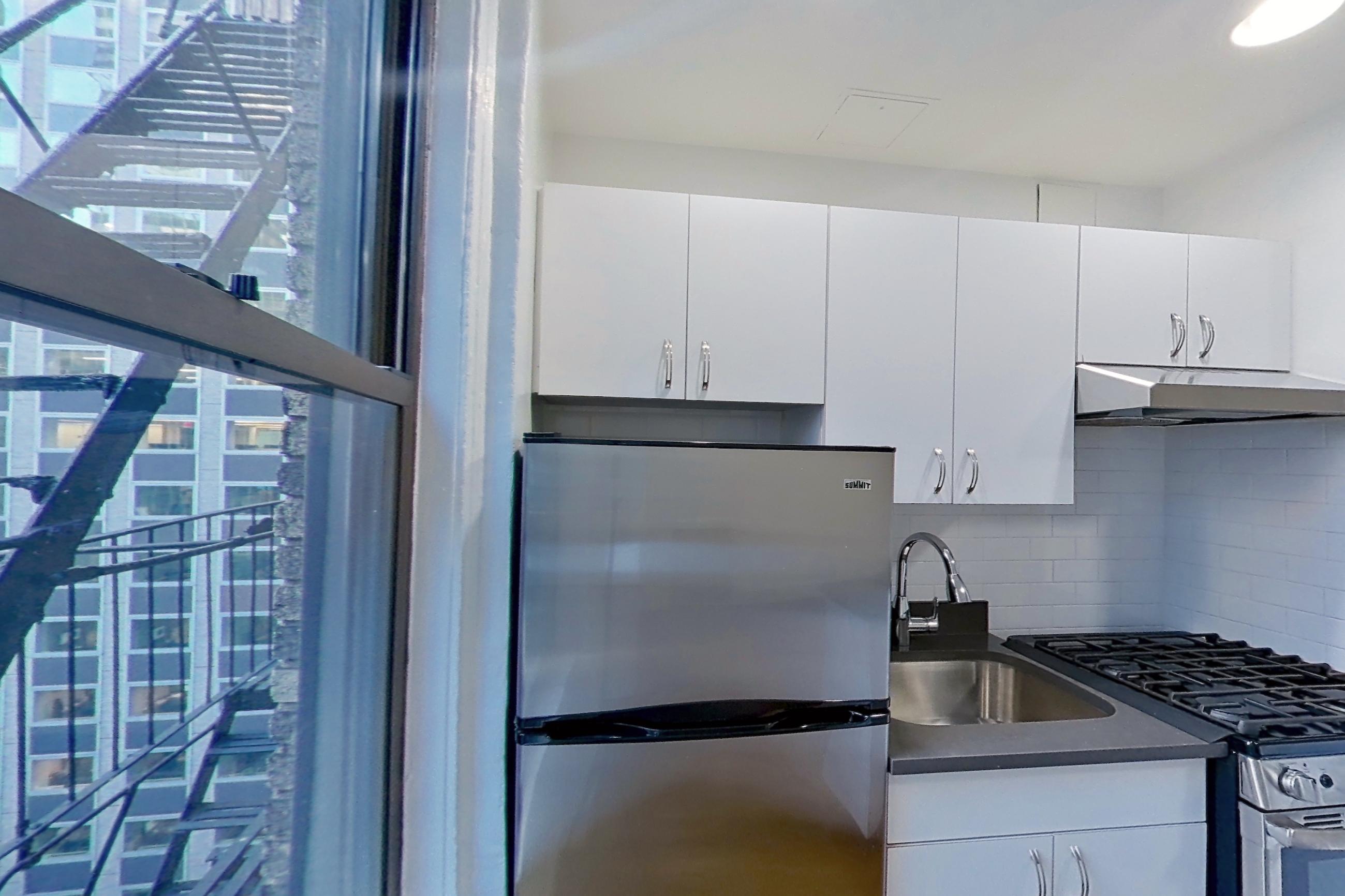 KITCHEN 2