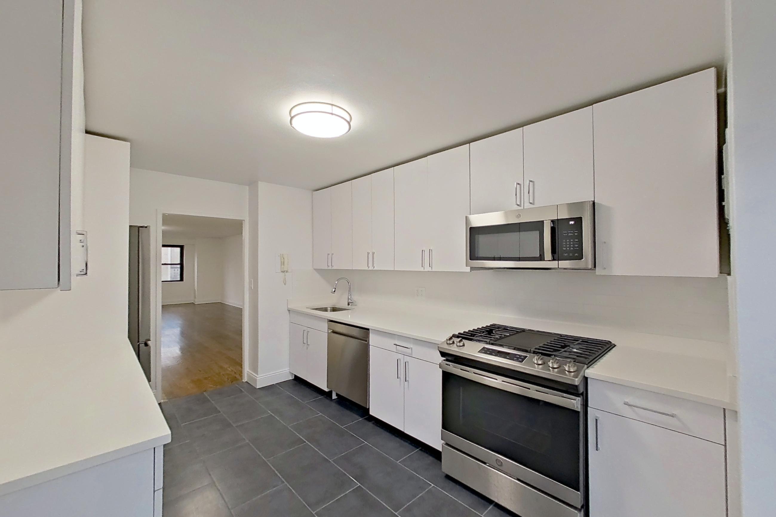KITCHEN 2