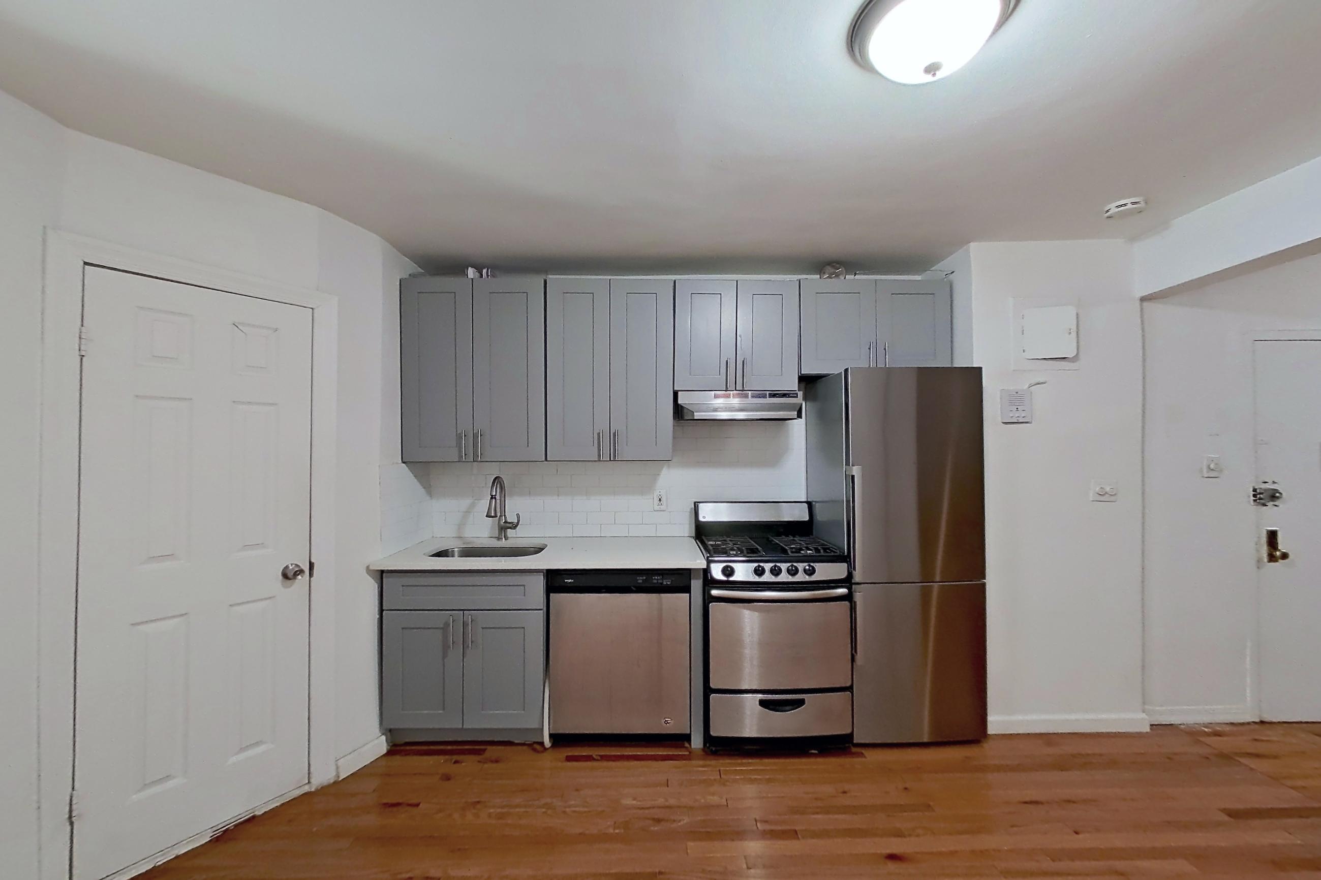 KITCHEN 2