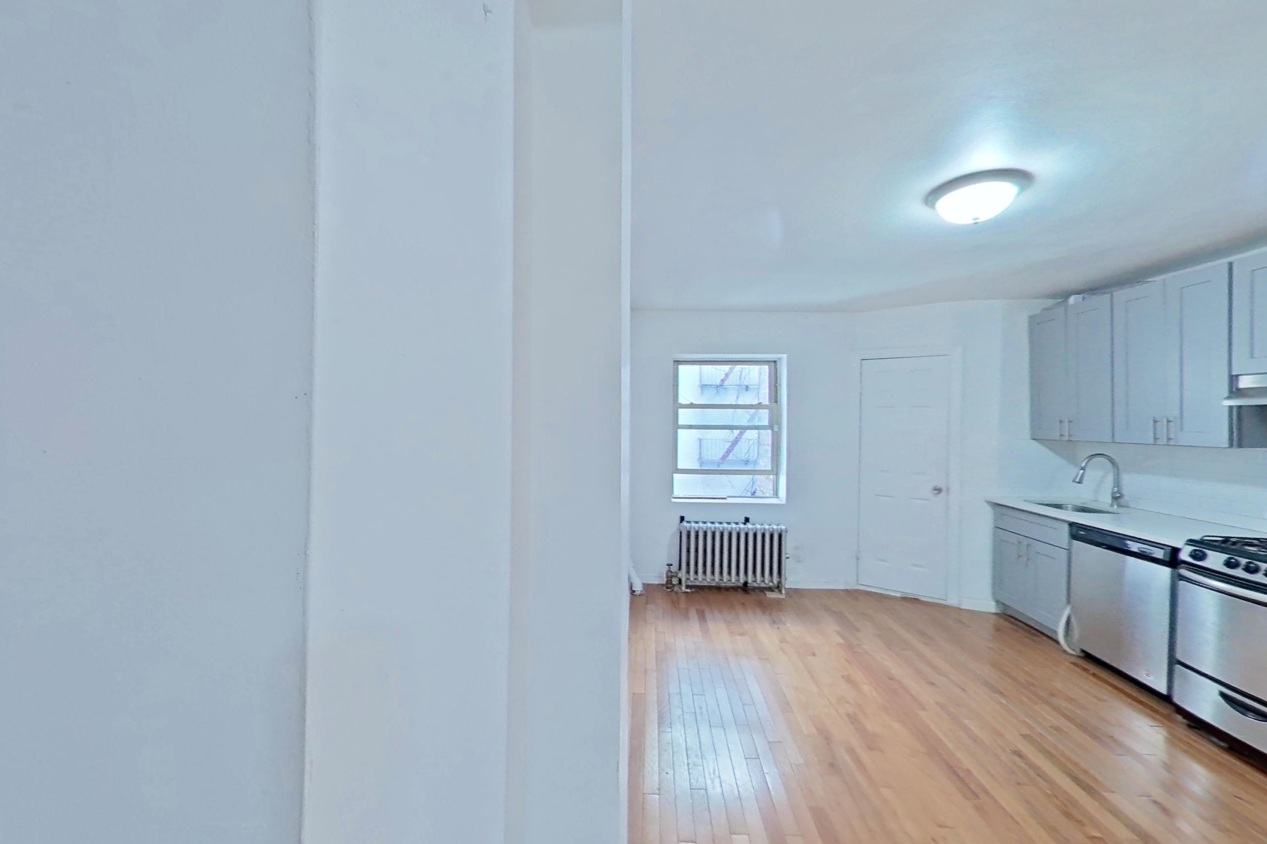 LIVING ROOM 1