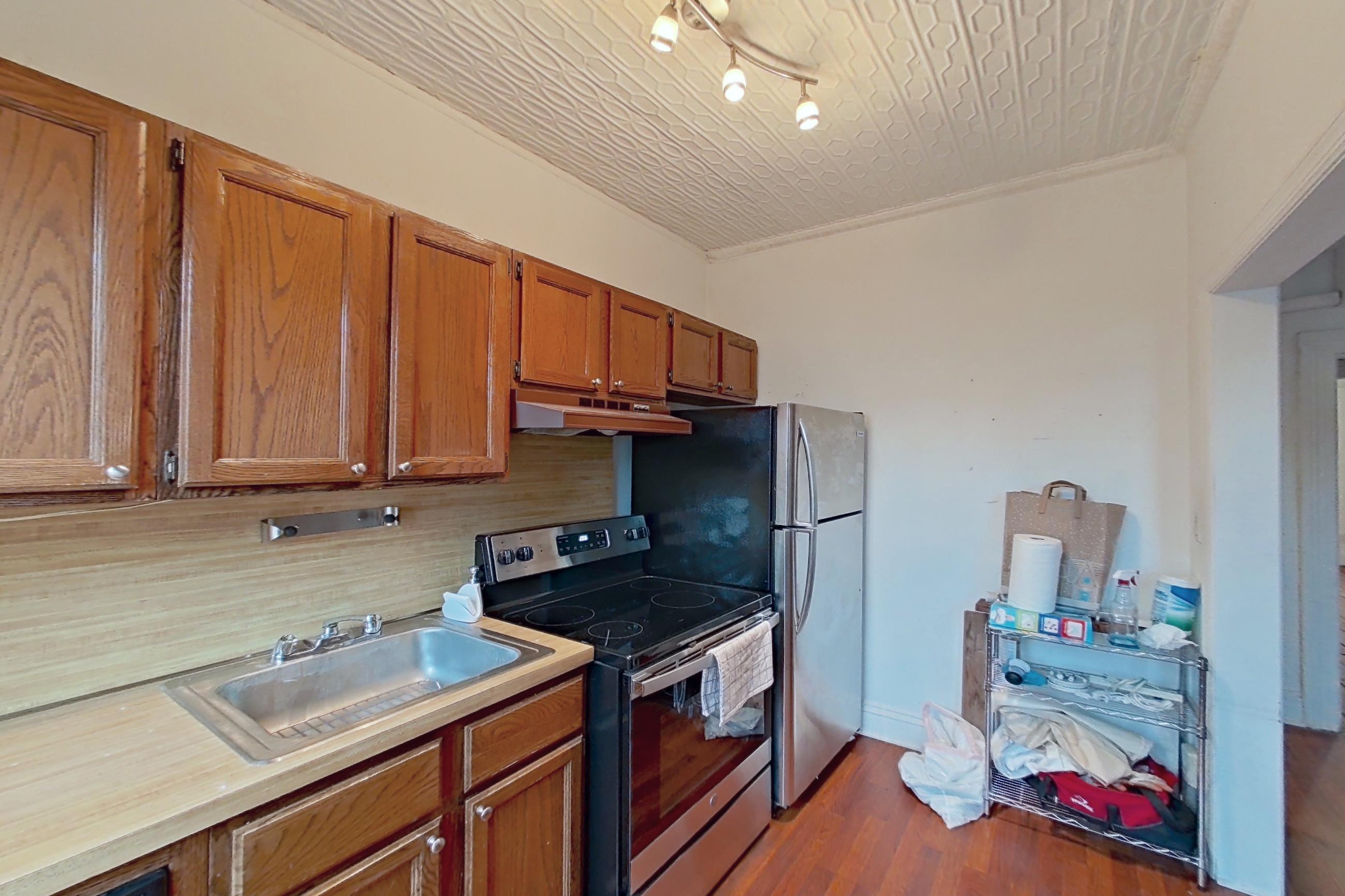 KITCHEN 2