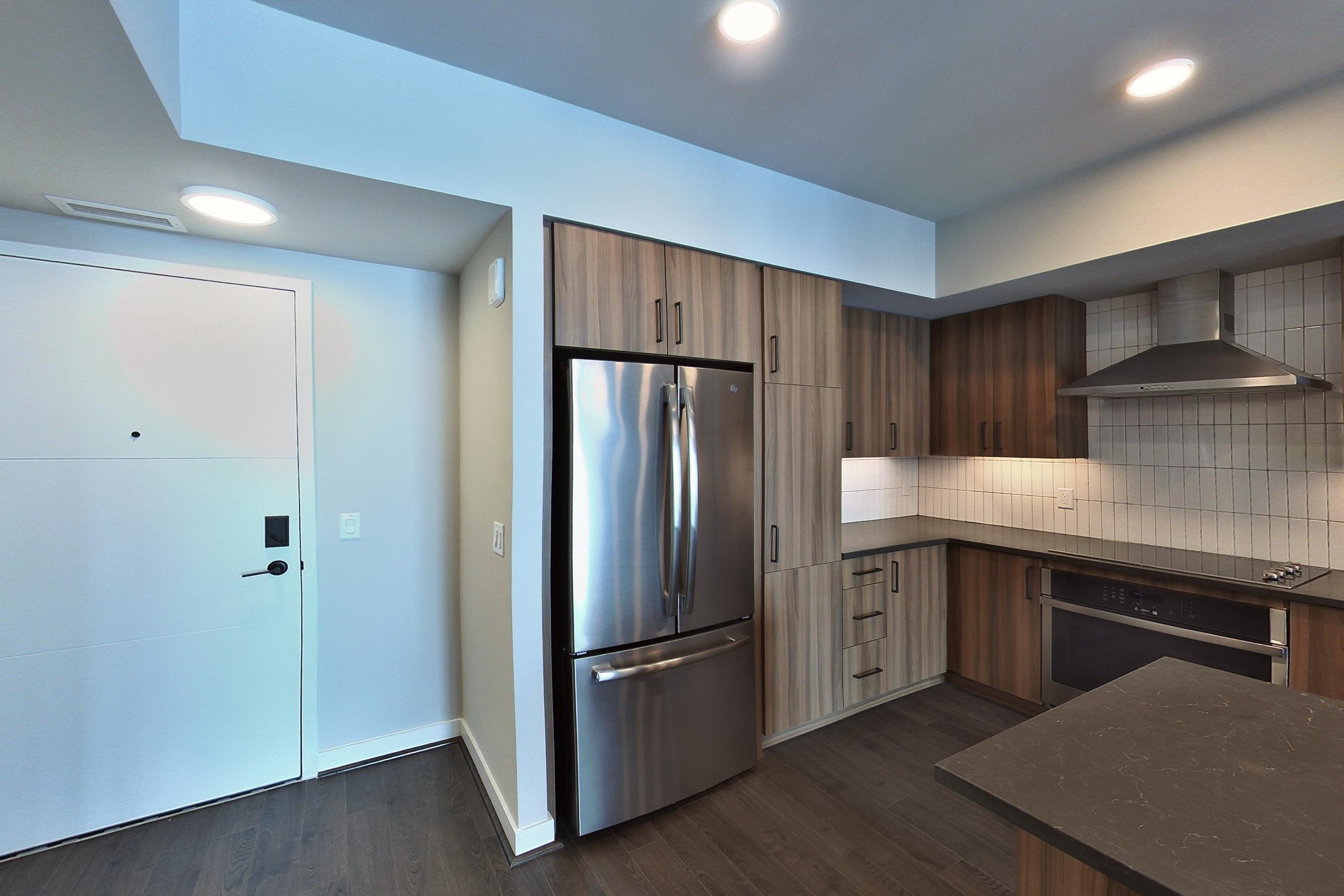 KITCHEN CLOSET