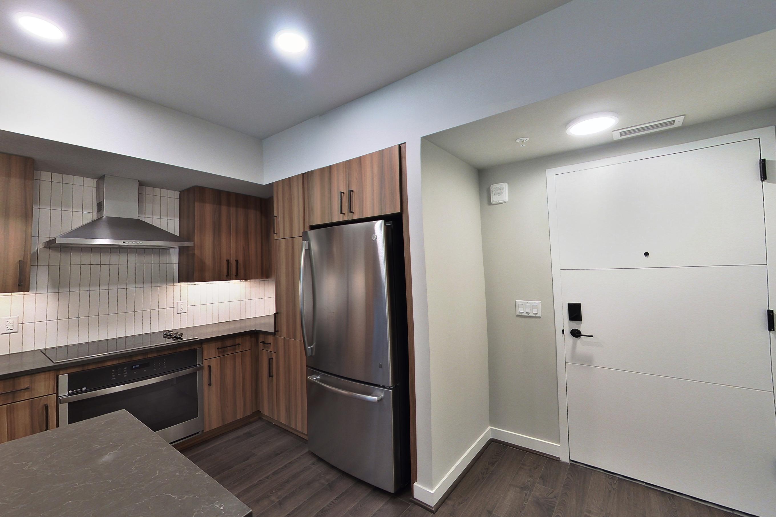 KITCHEN CLOSET