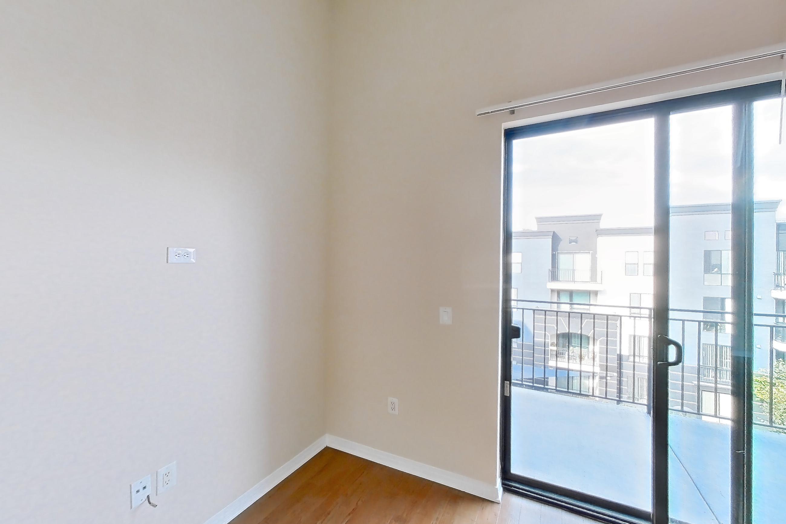 Living room in Apartment 1419 at The Gallery at NoHo Commons, B2 - Classic floor plan