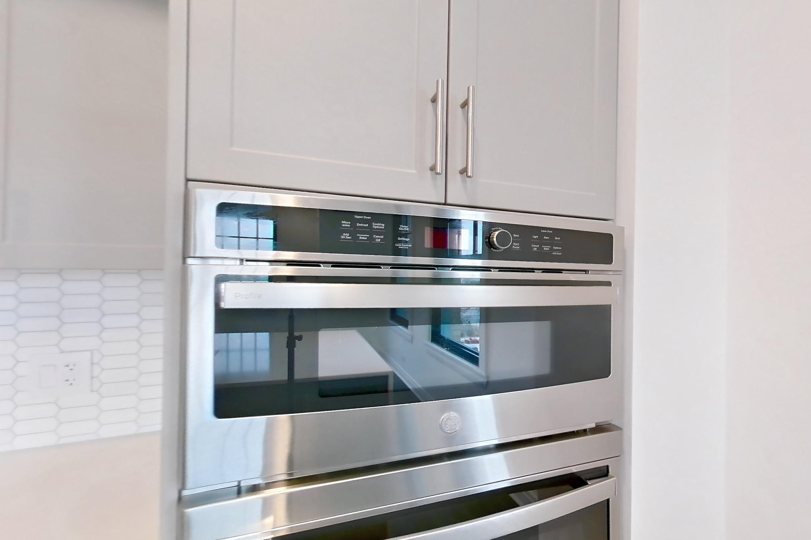 KITCHEN CONT