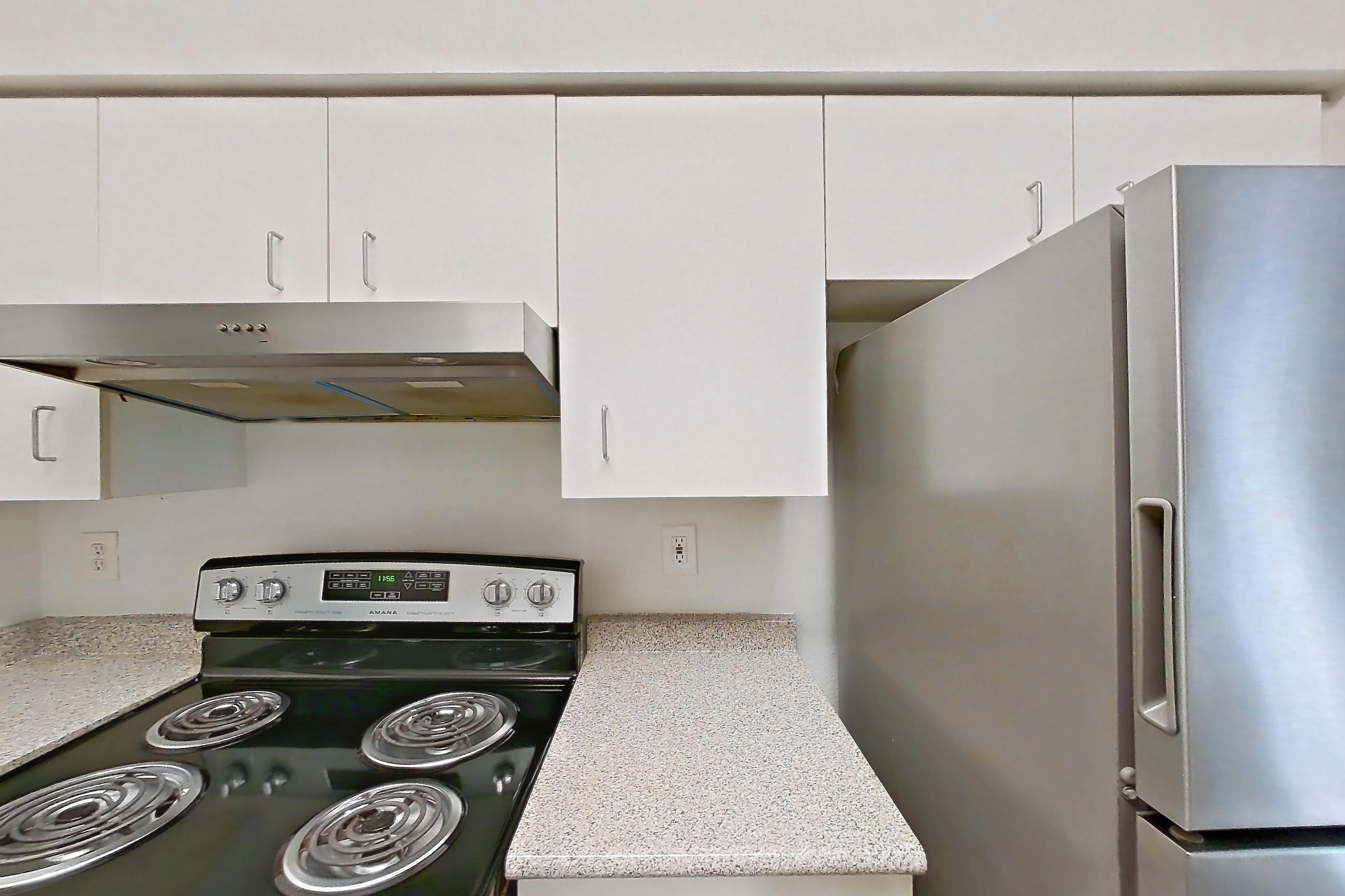 Kitchen, Apartment 823 at Lantower Round Rock