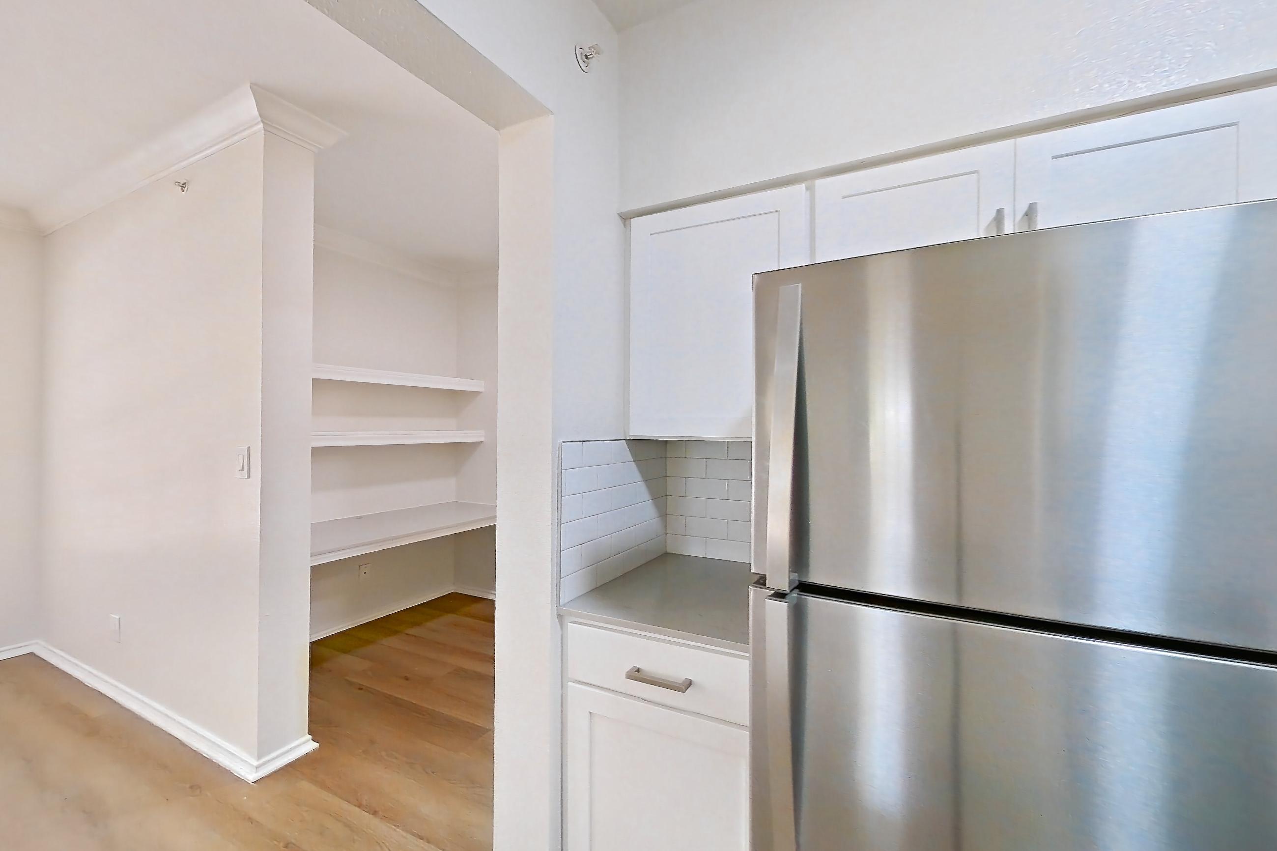 Kitchen, Apartment 928 at Lantower Round Rock