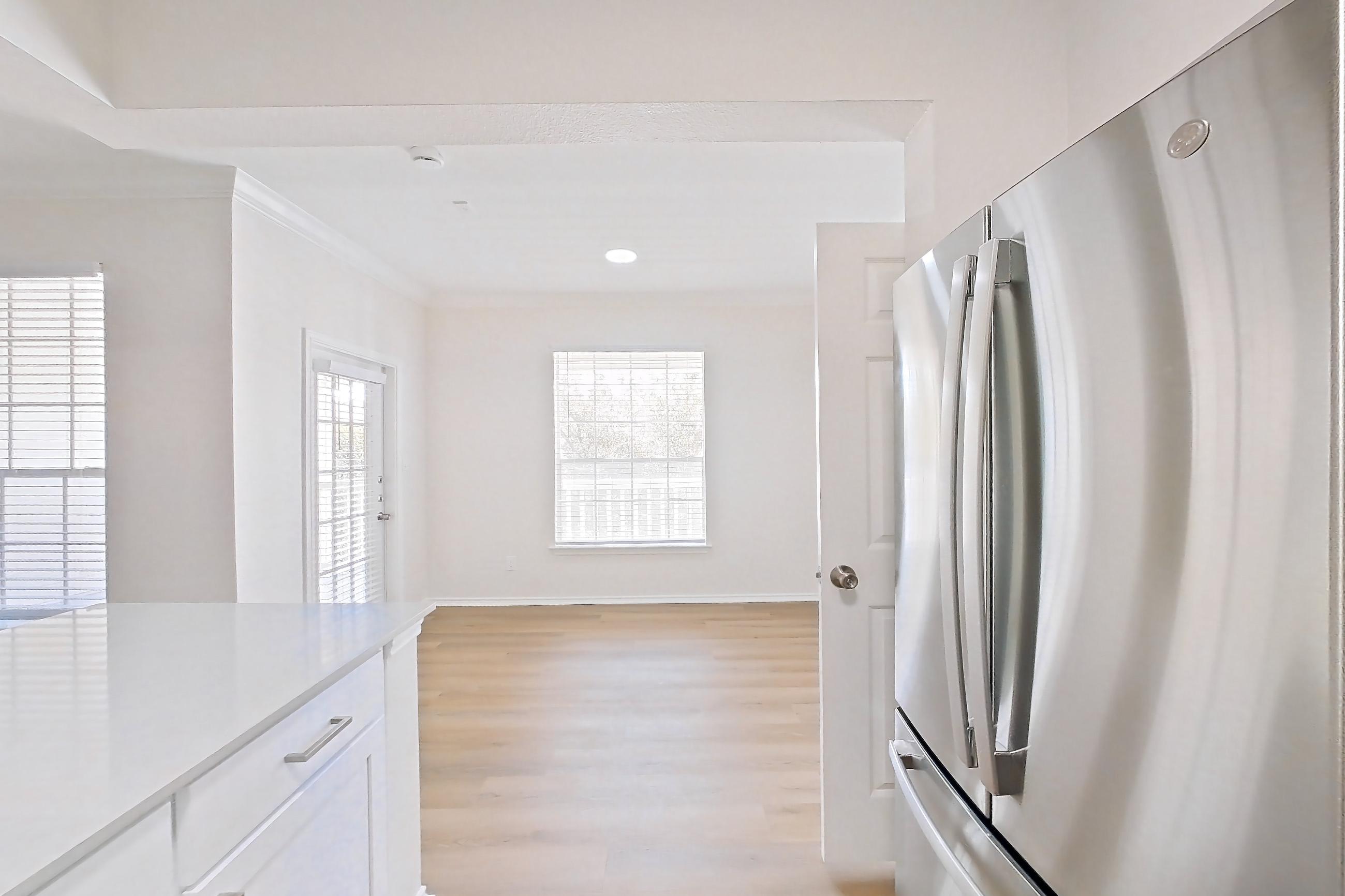 Kitchen, Apartment 1433 at Lantower Round Rock