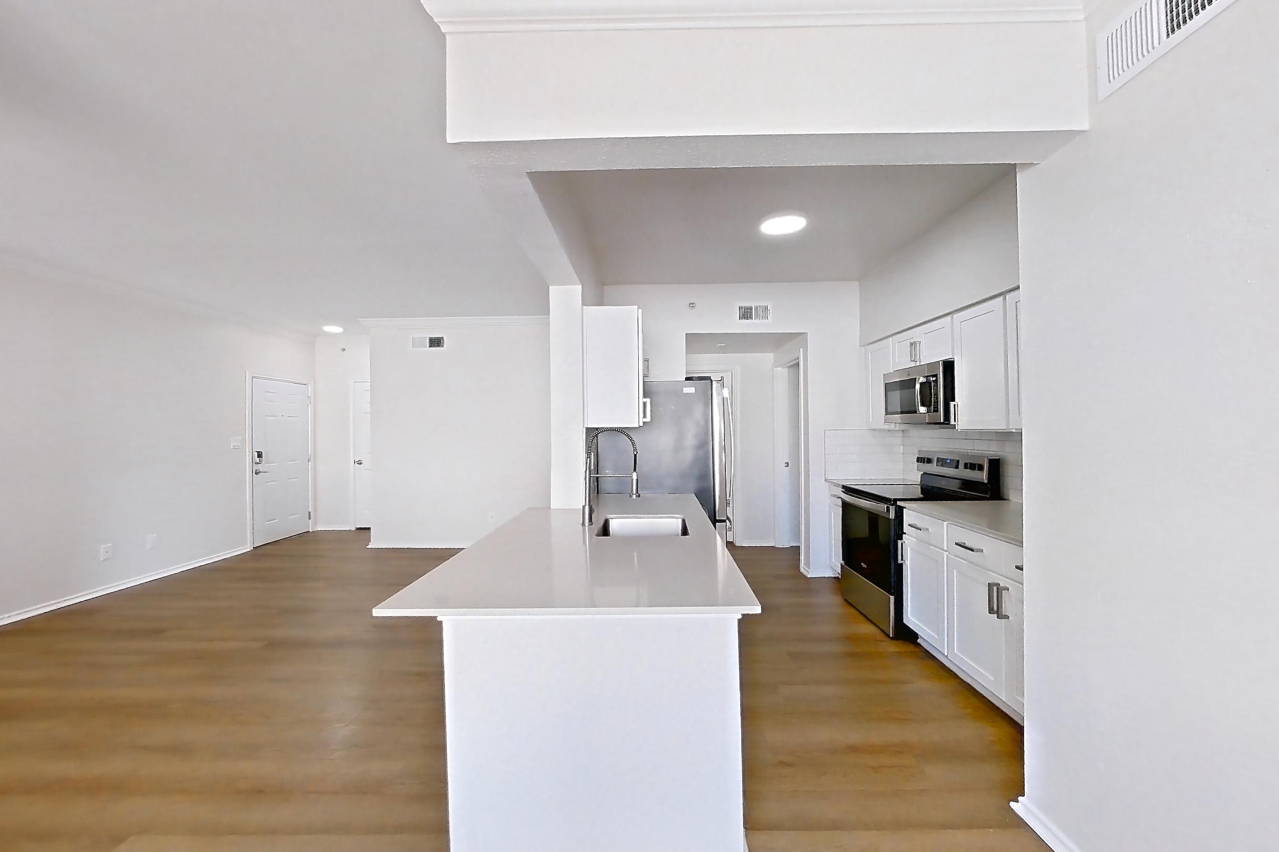 Dining room, Apartment 1839 at Lantower Round Rock