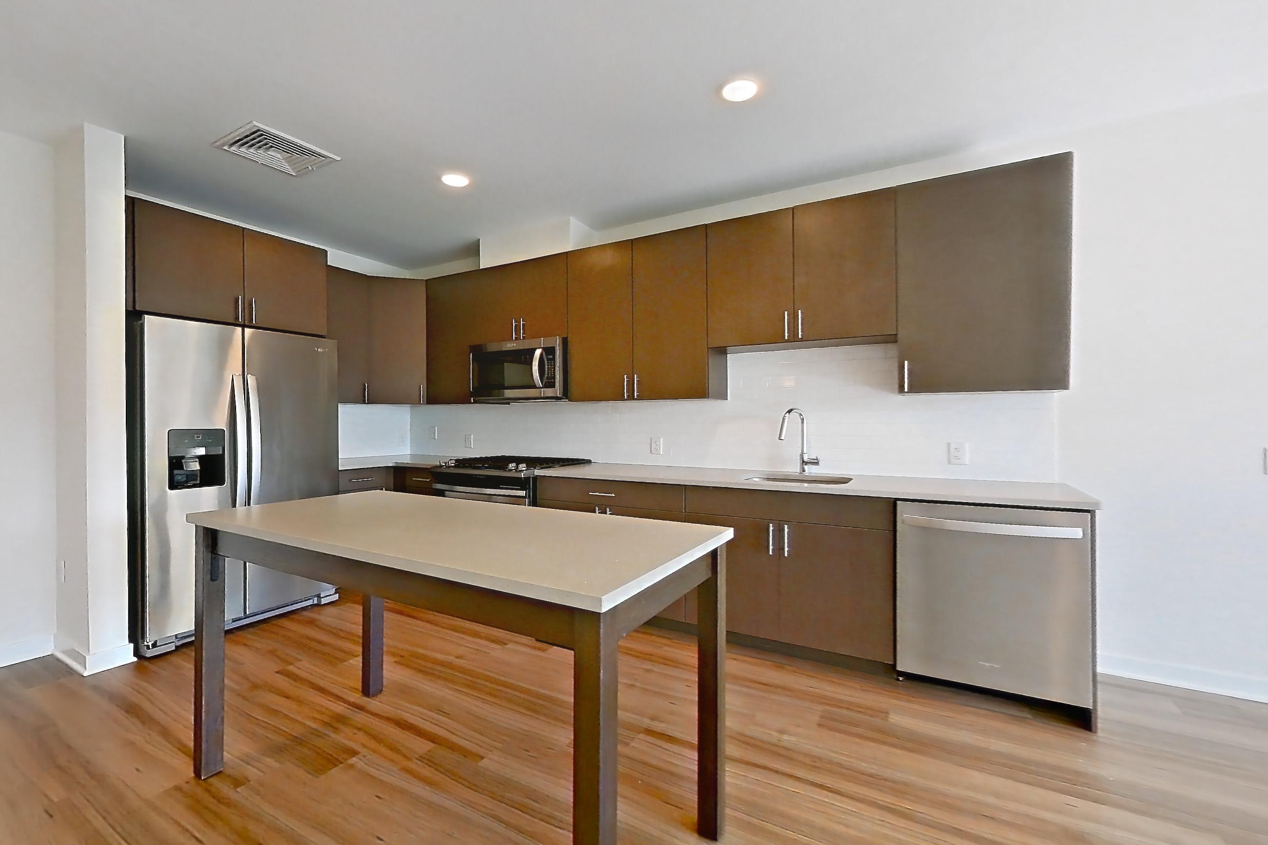 KITCHEN HALL