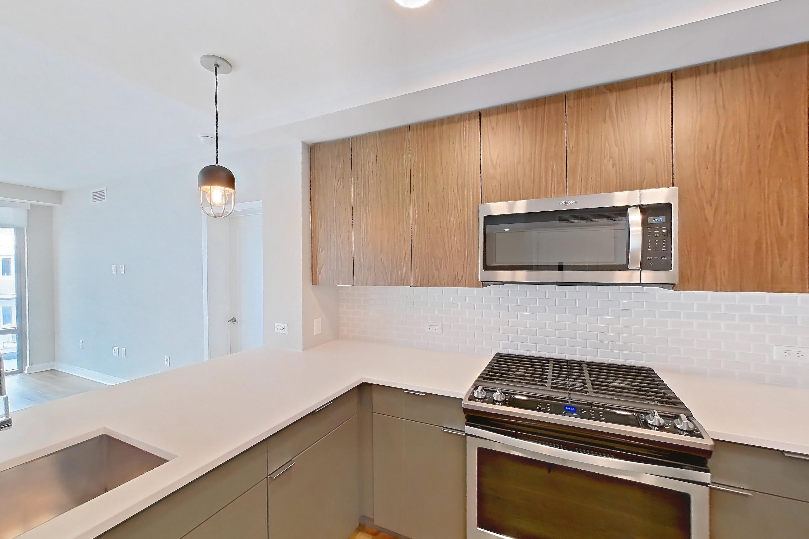 Kitchen in Apartment rh9-0507 at RiverHouse9, RH9-B03, 2 bd - 2 ba floor plan