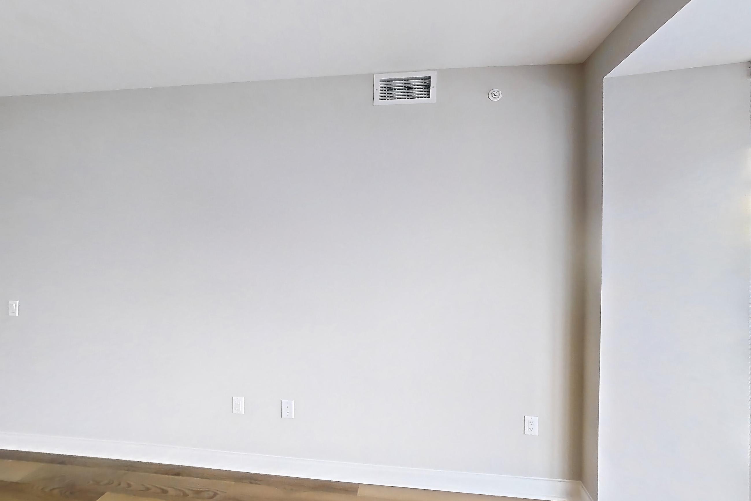 Living space in Apartment rh9-0507 at RiverHouse9, RH9-B03, 2 bd - 2 ba floor plan