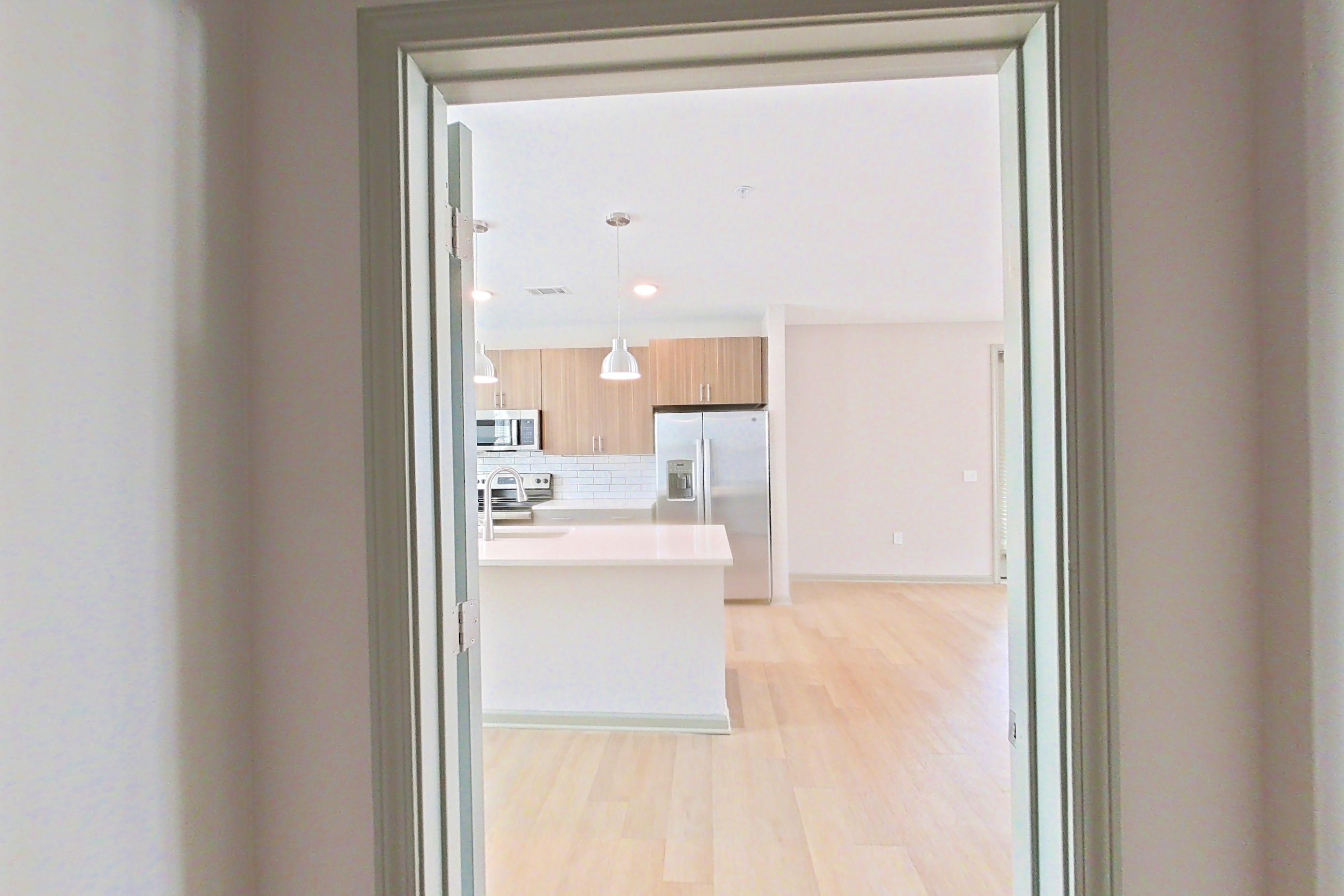 KITCHEN CLOSET