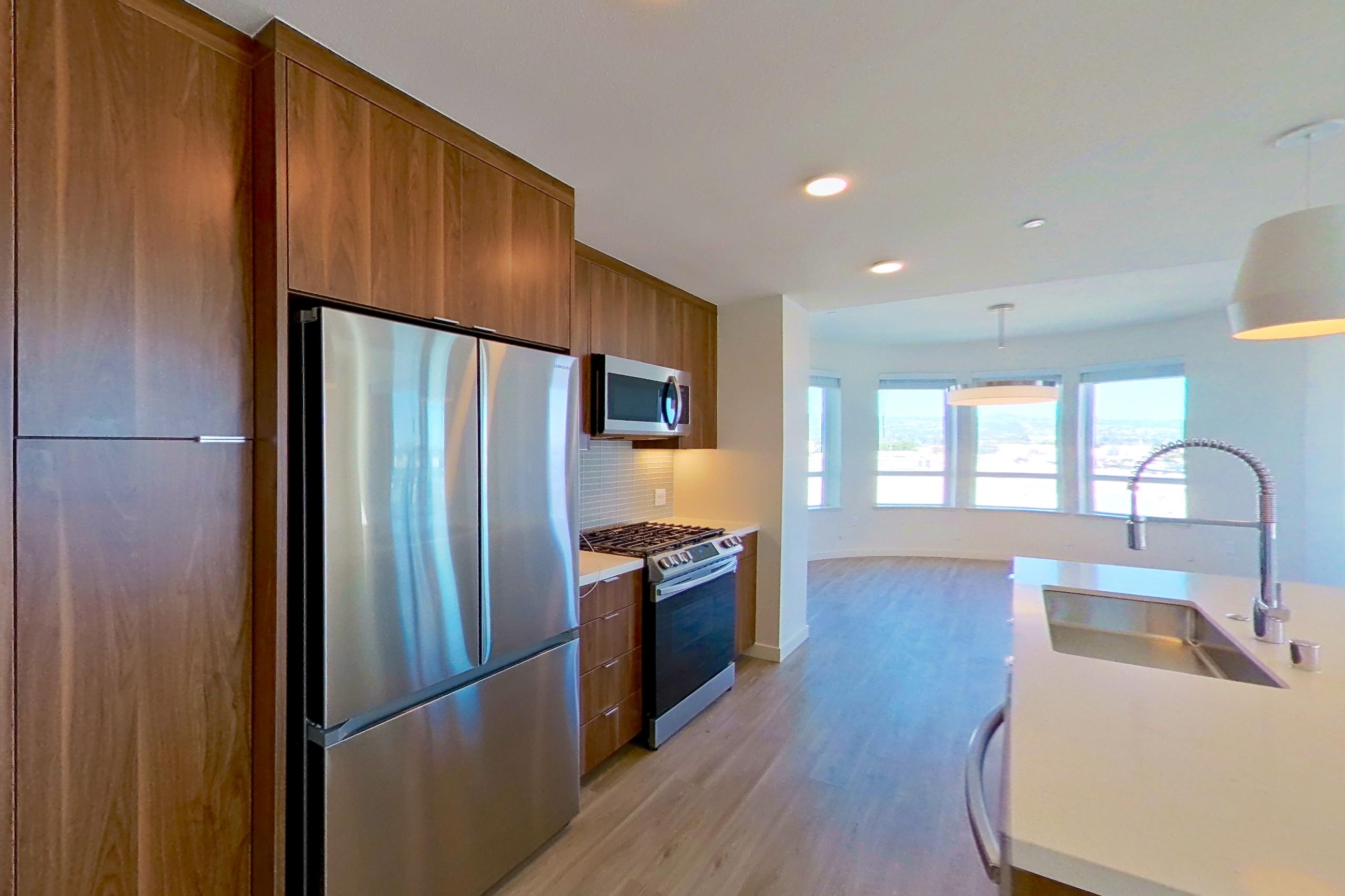 LIVING SPACE HALLWAY