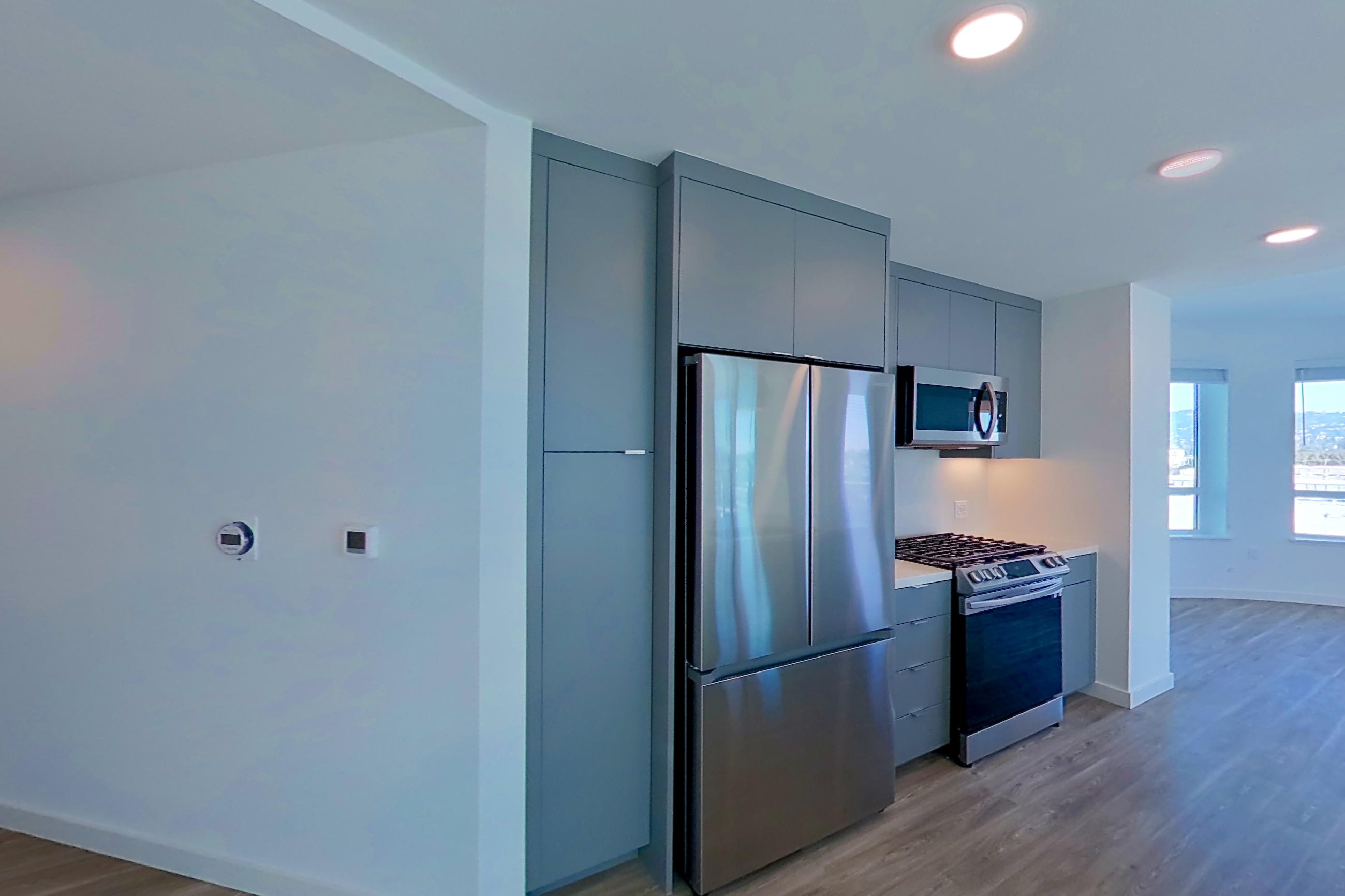 LIVINGROOM HALLWAY