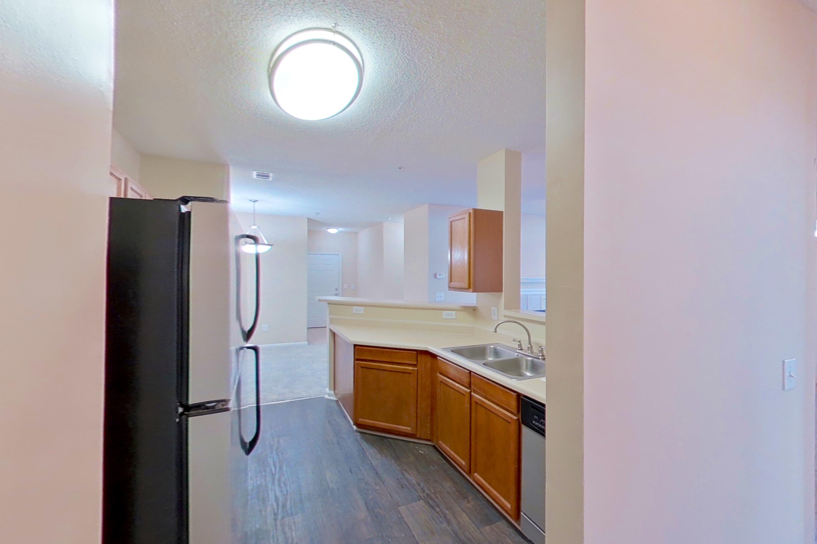 CLOSET KITCHEN