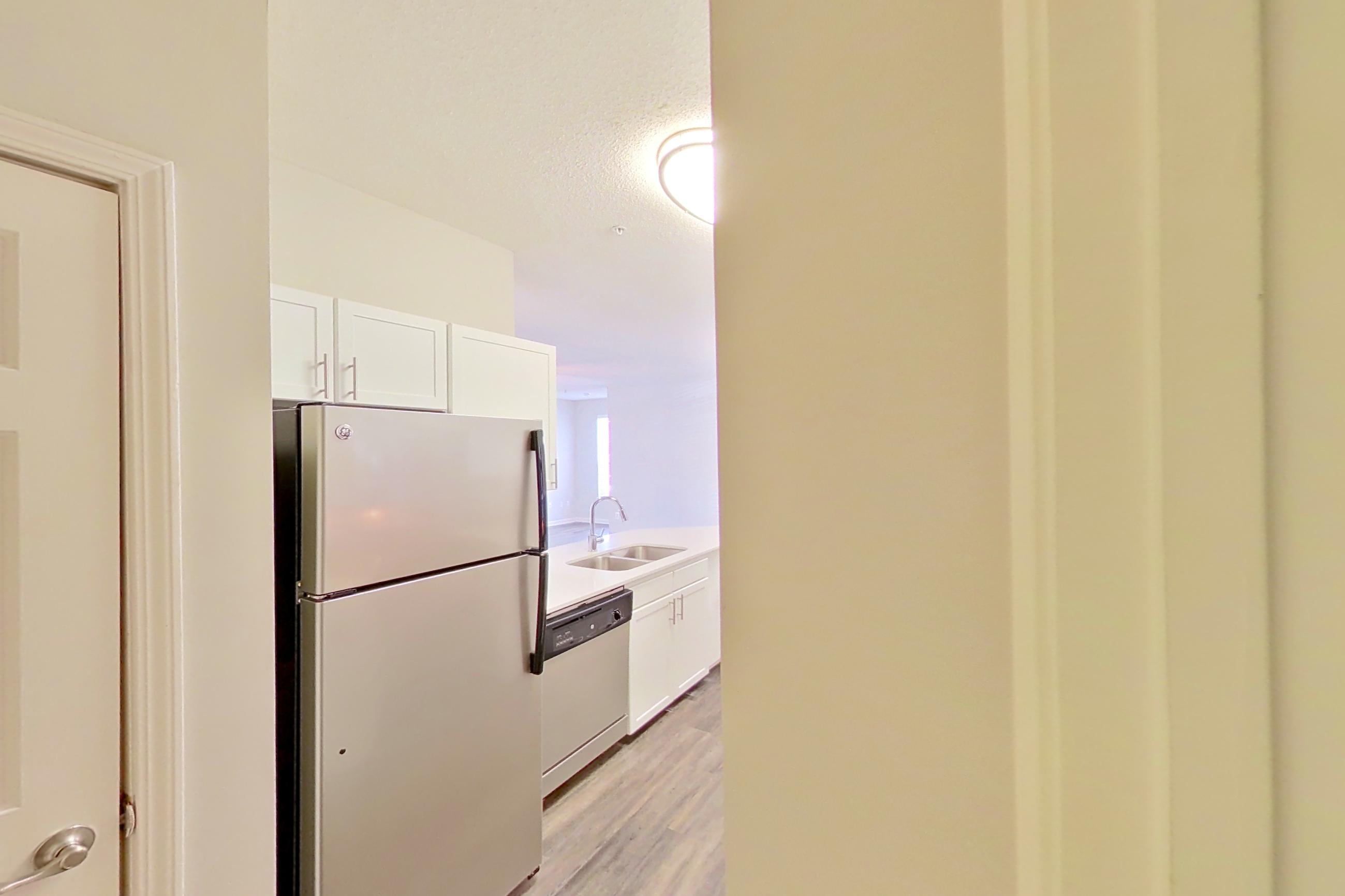 CLOSET KITCHEN