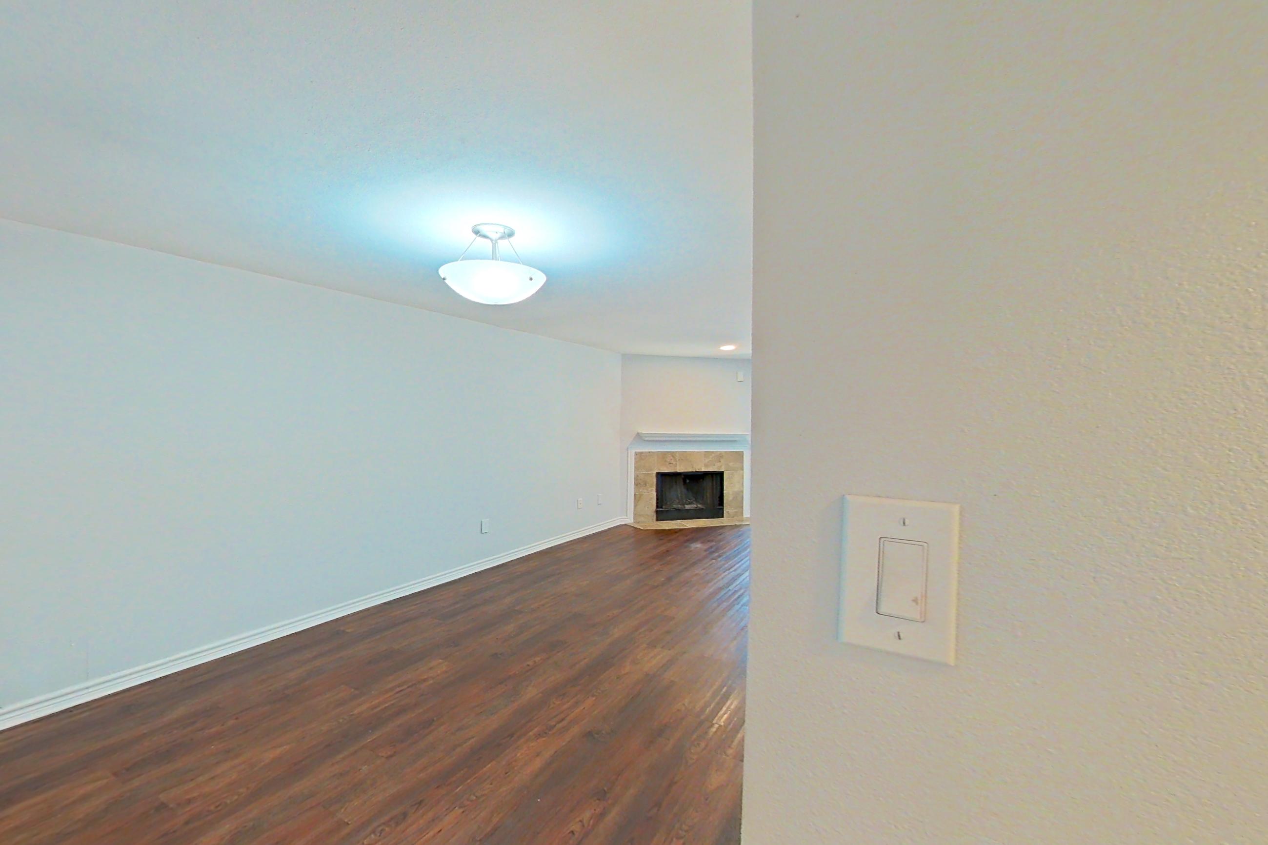 KITCHEN ENTRY