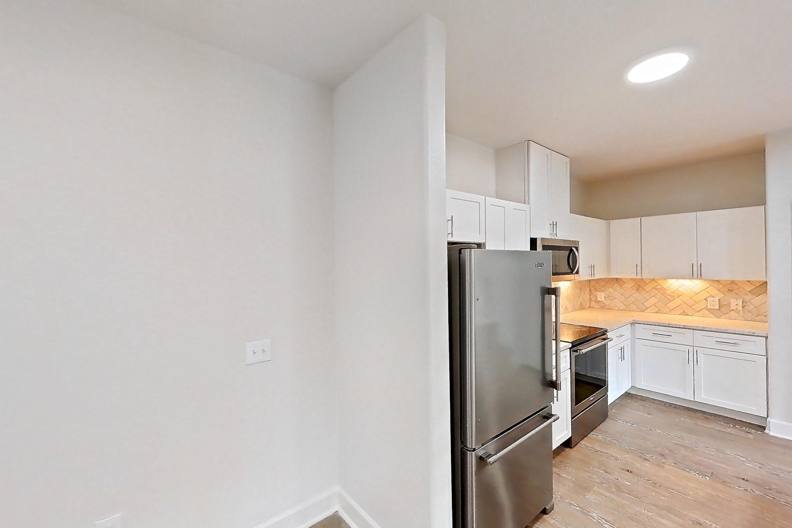 DINING ROOM (representative of this floor plan)