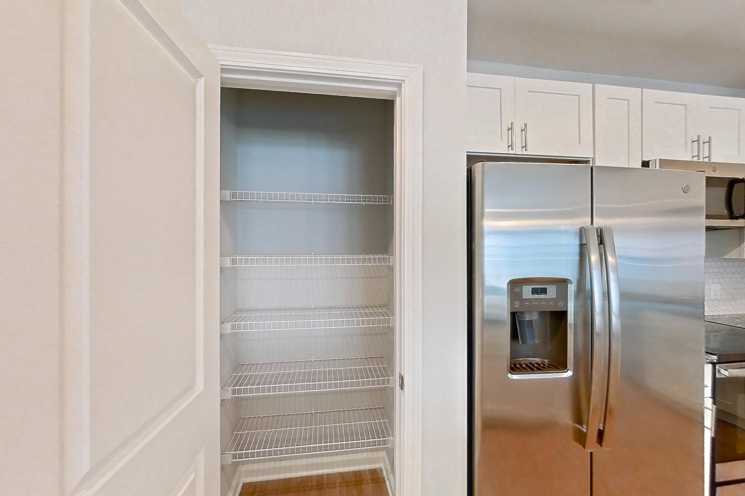KITCHEN PANTRY