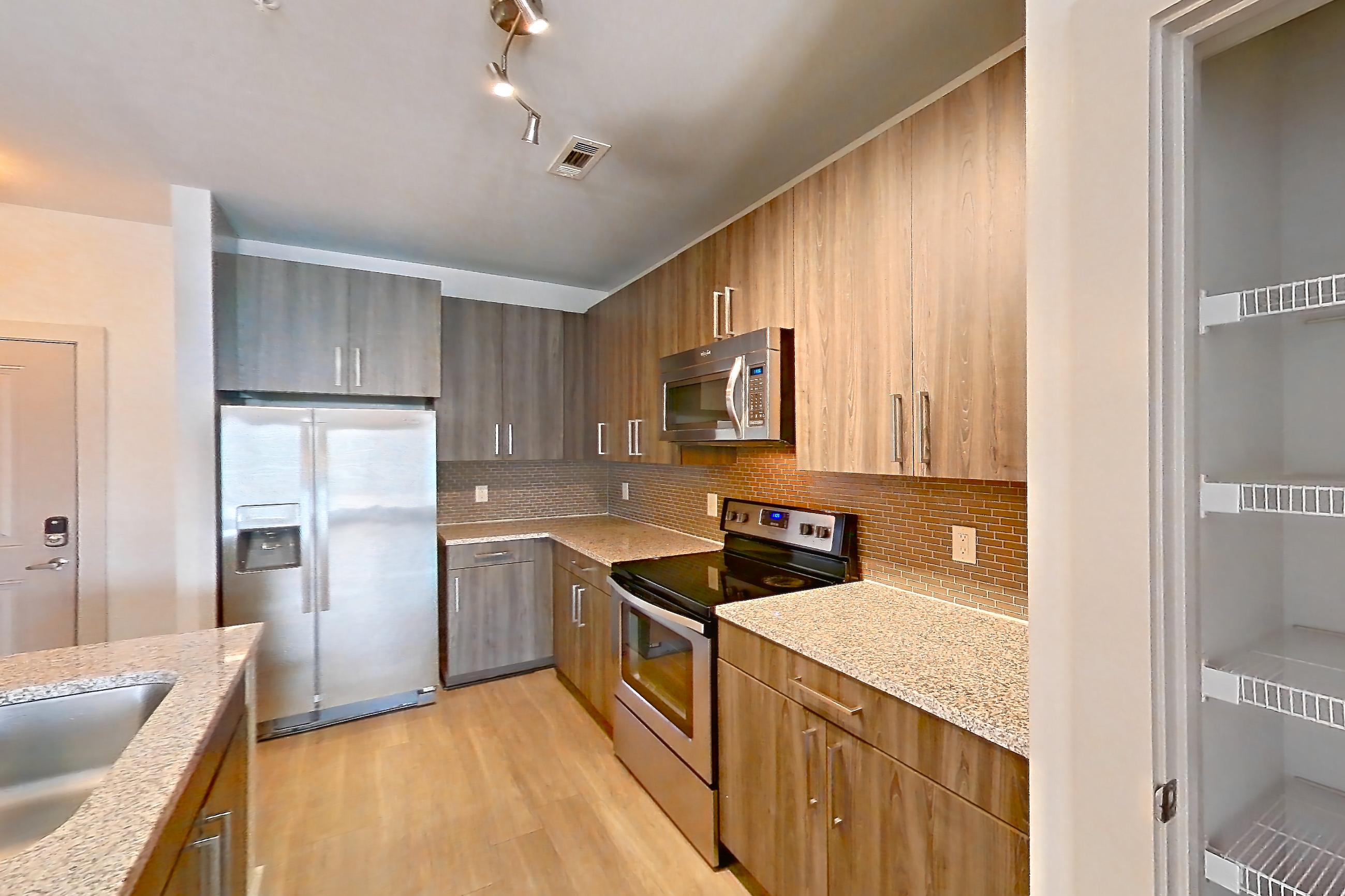 KITCHEN PANTRY