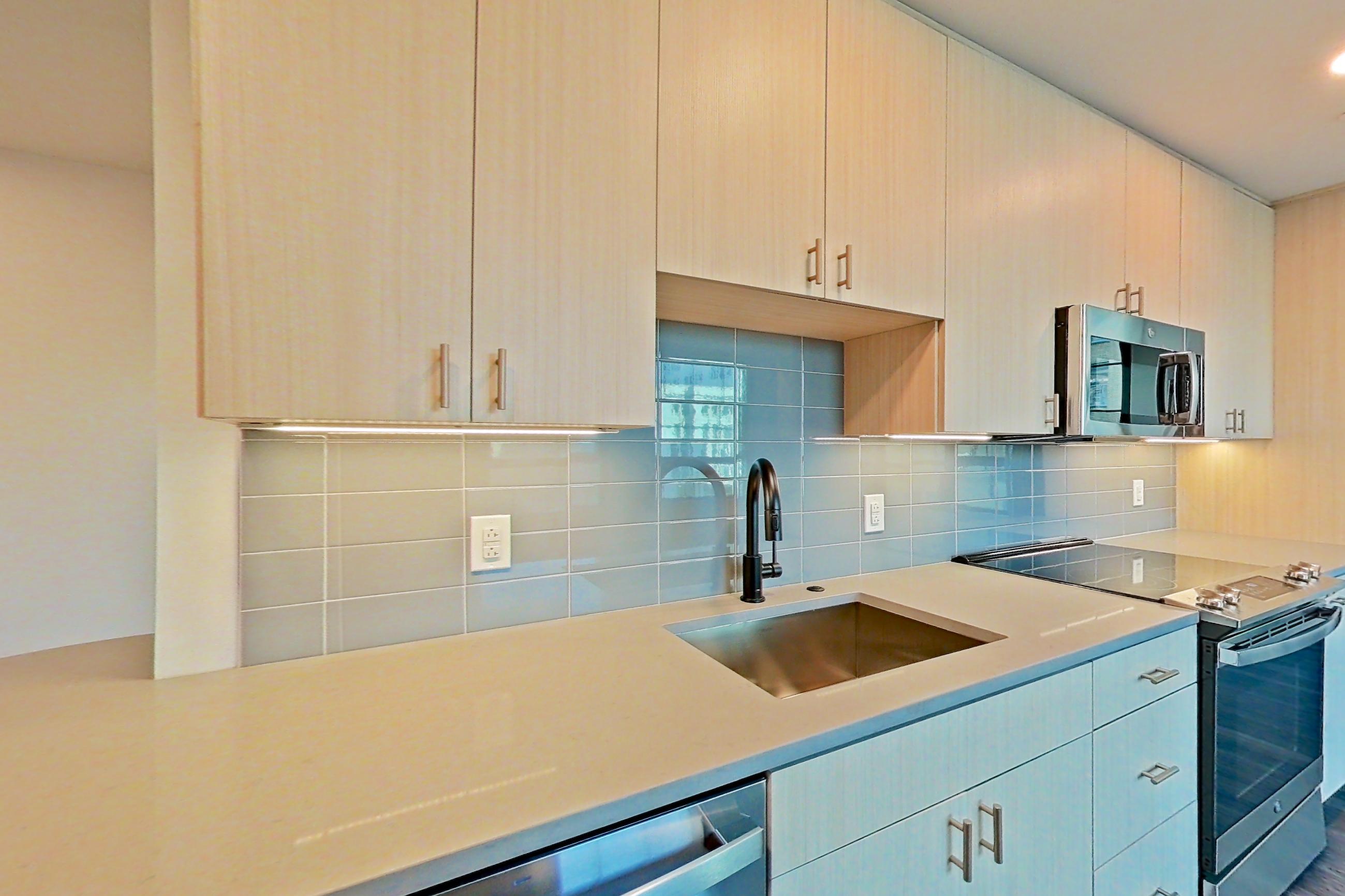 KITCHEN ENTRY