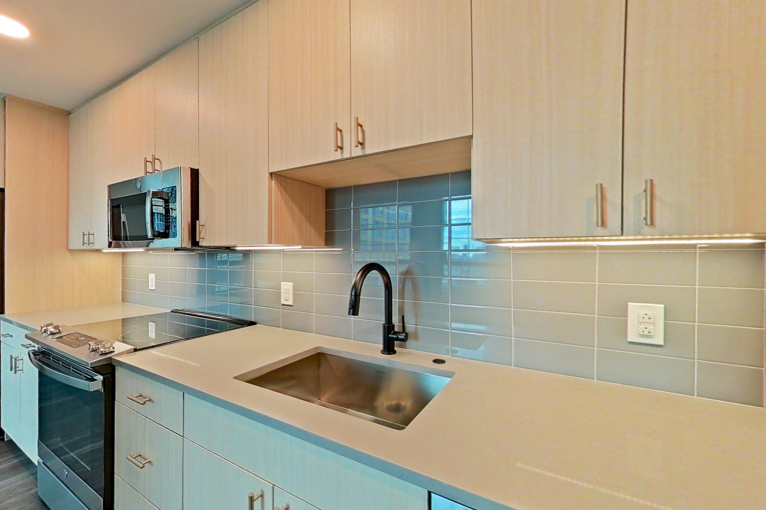 KITCHEN ENTRY