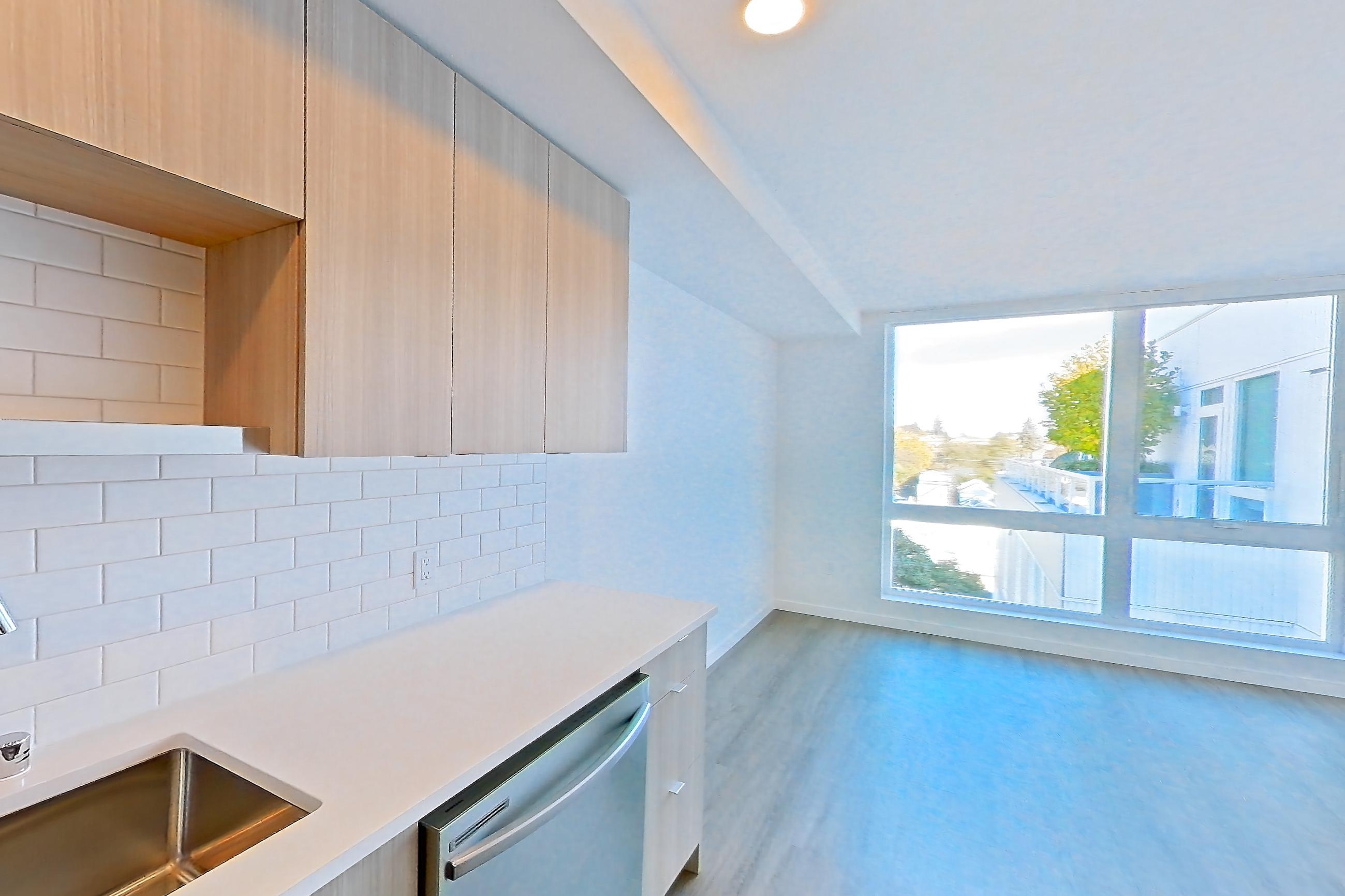 Kitchen, Apartment 817 at The Cline