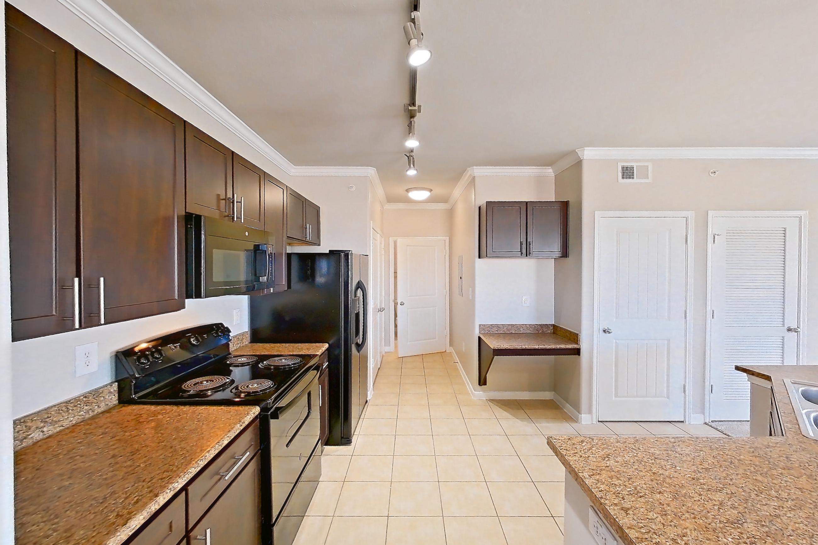 KITCHEN SPACE