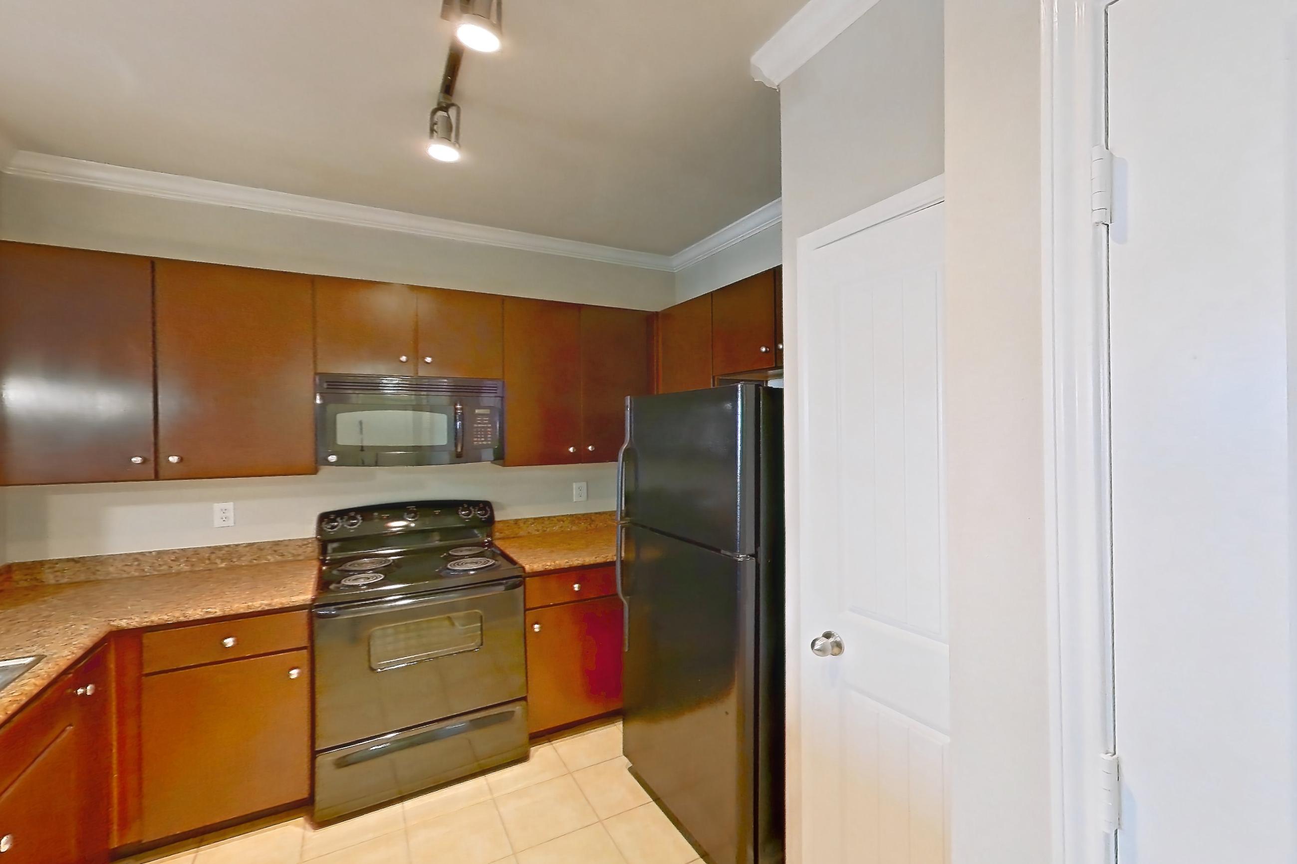 KITCHEN SPACE
