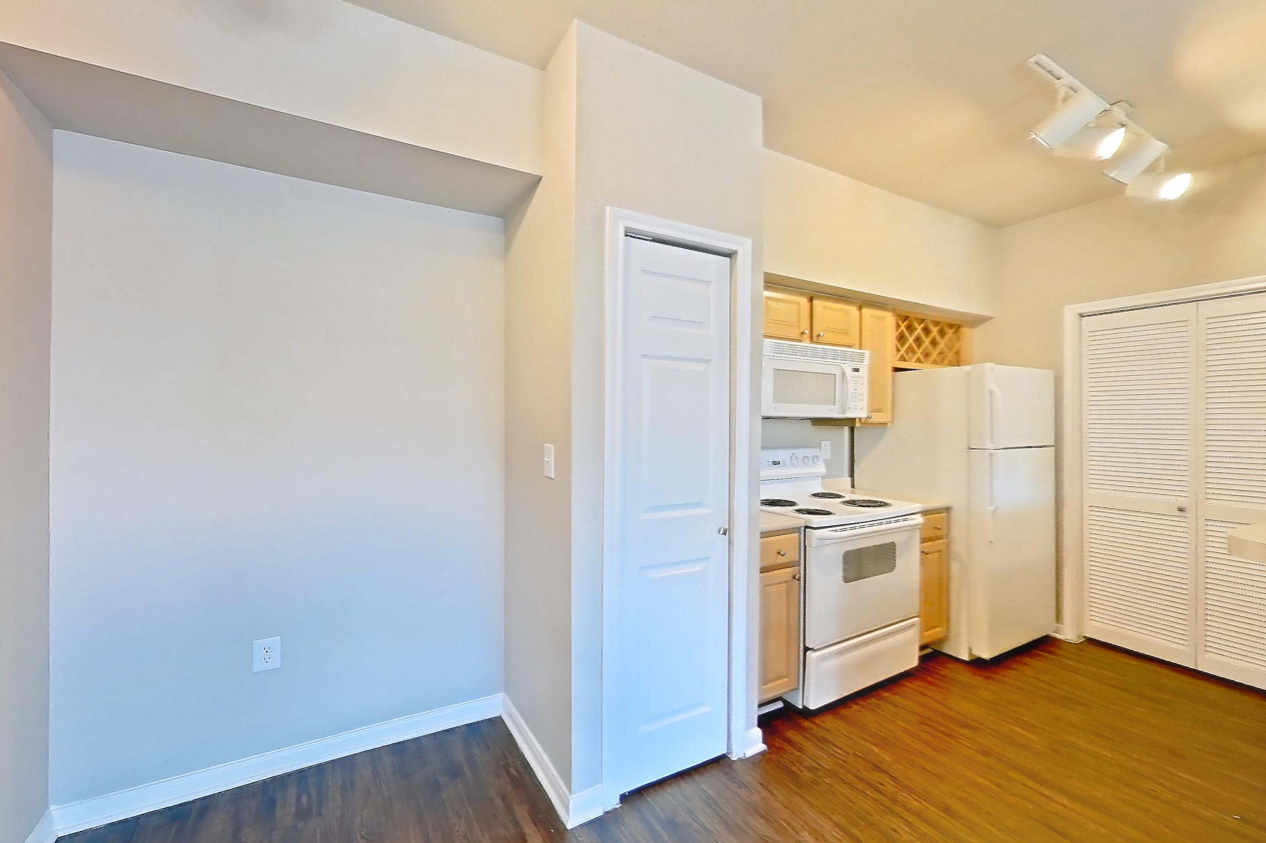 DINING ROOM (representative of this floor plan)