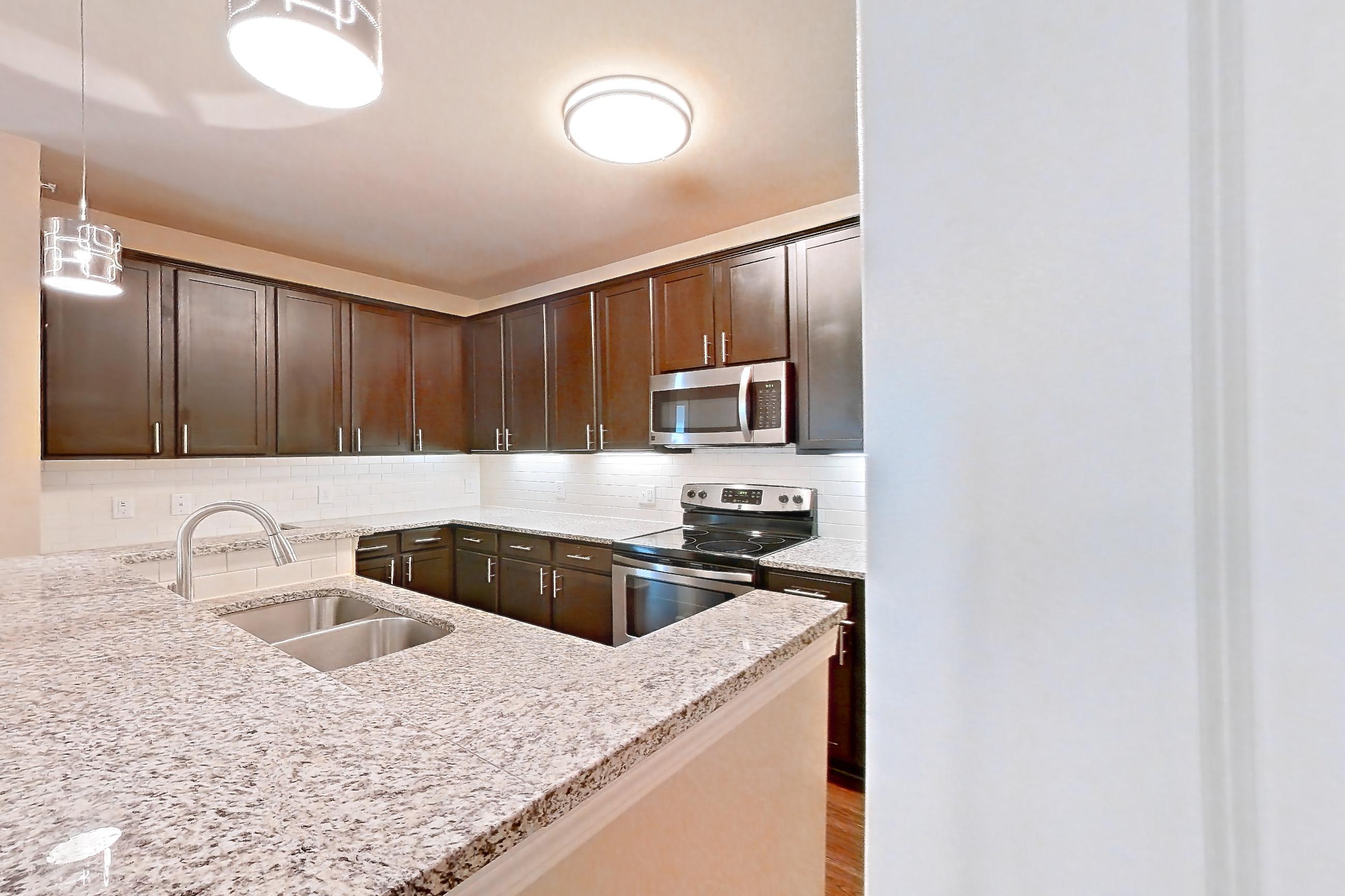 KITCHEN PANTRY
