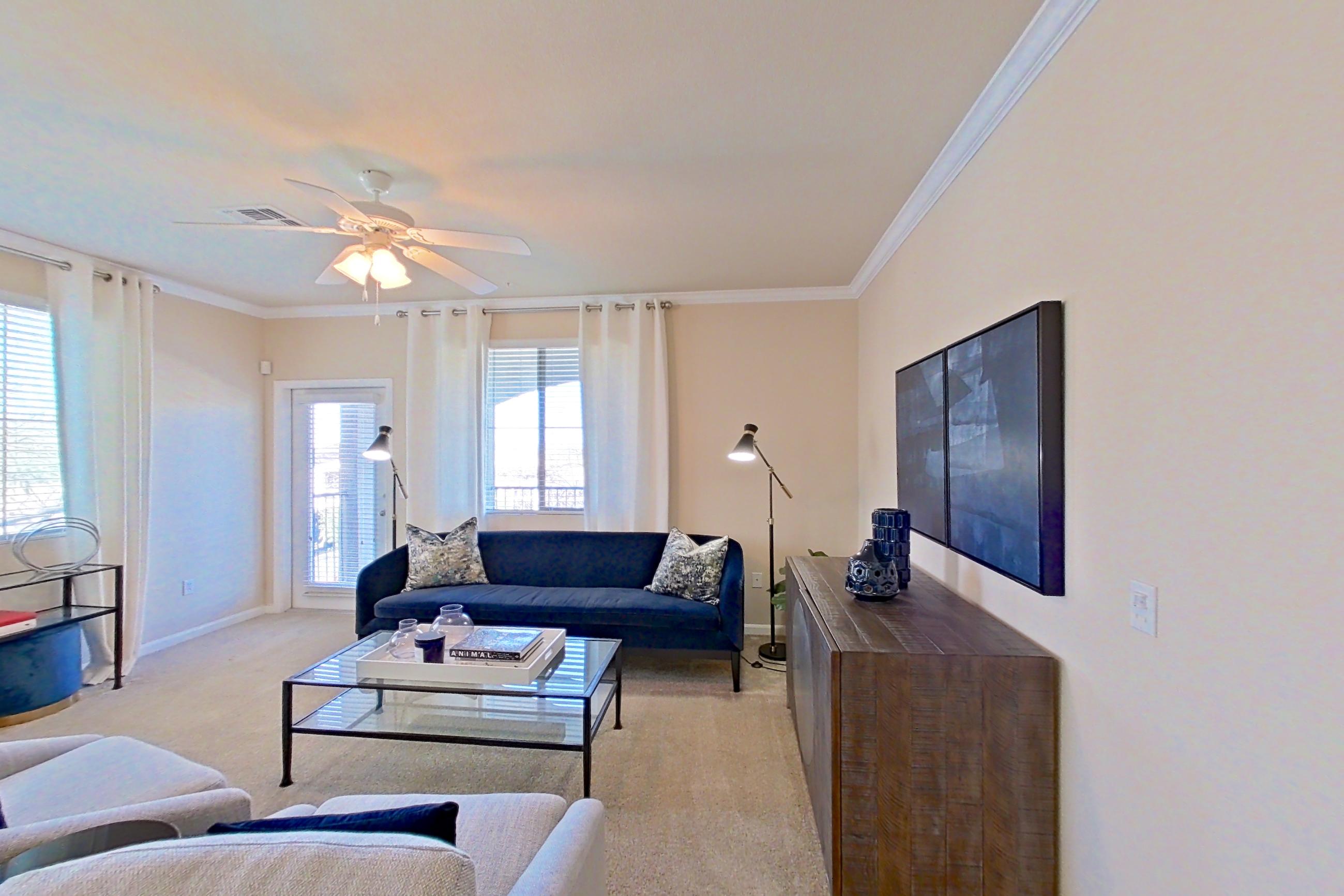 LIVING ROOM 1