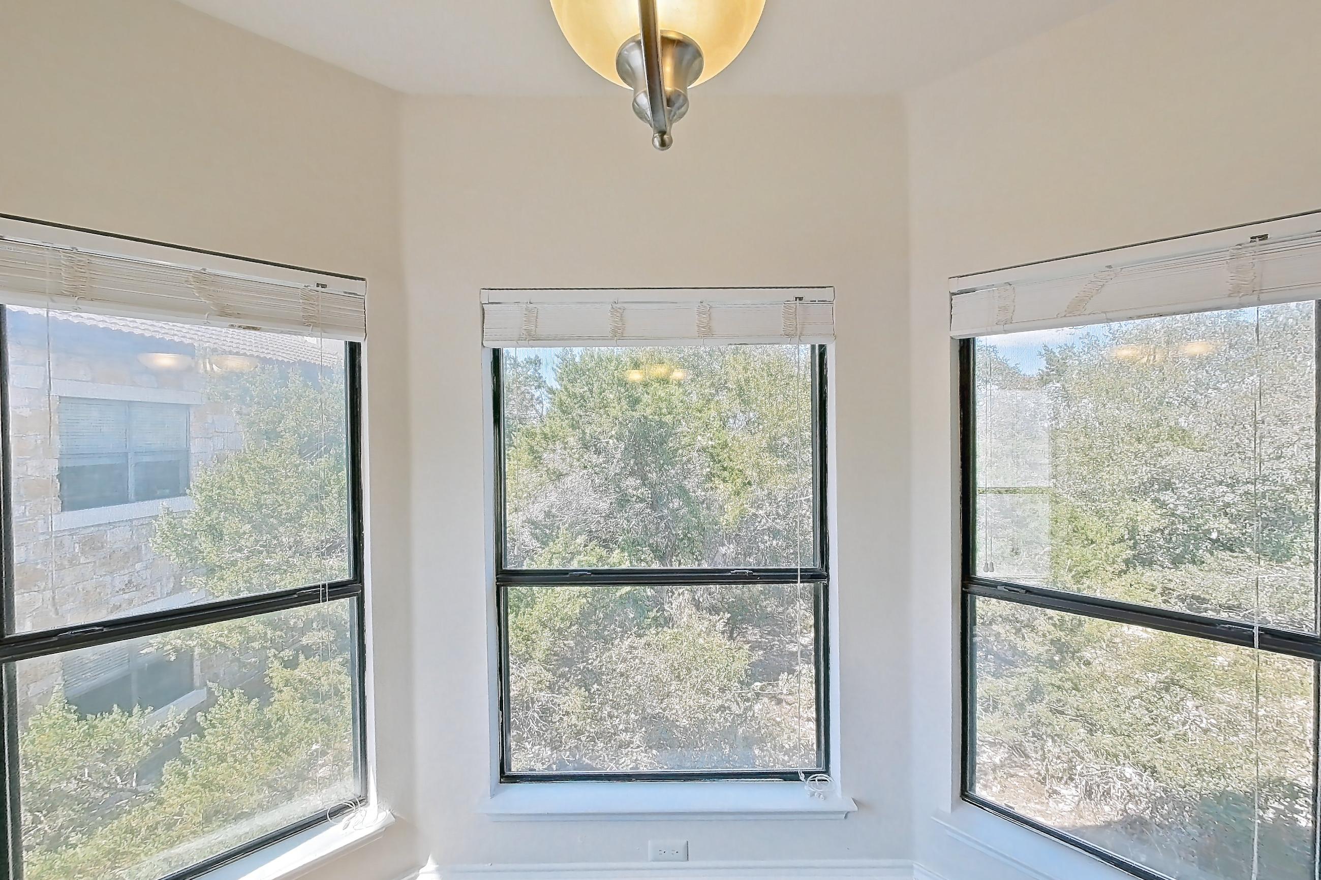 DINING ROOM (representative of this floor plan)