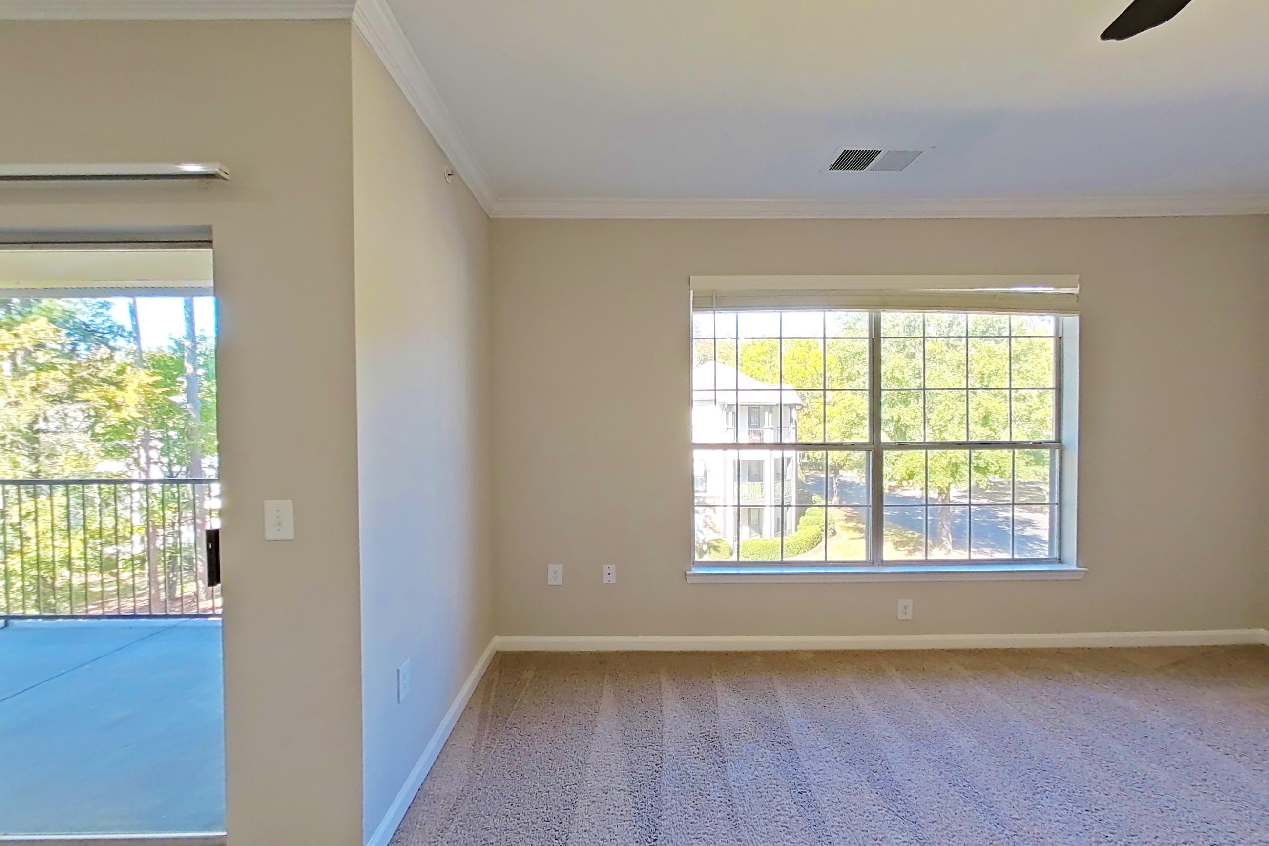 LIVING ROOM DINING ROOM