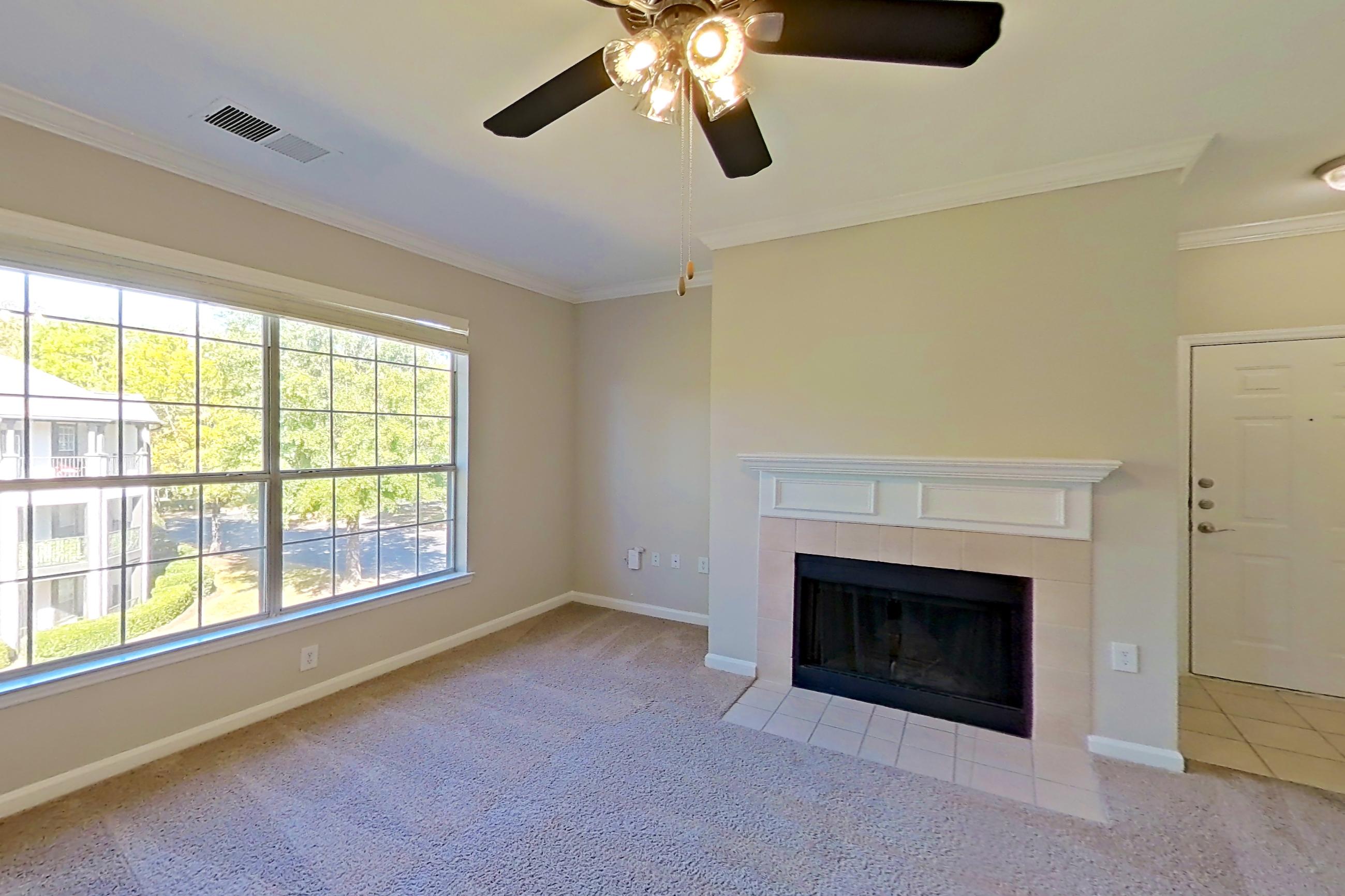 LIVING ROOM DINING ROOM