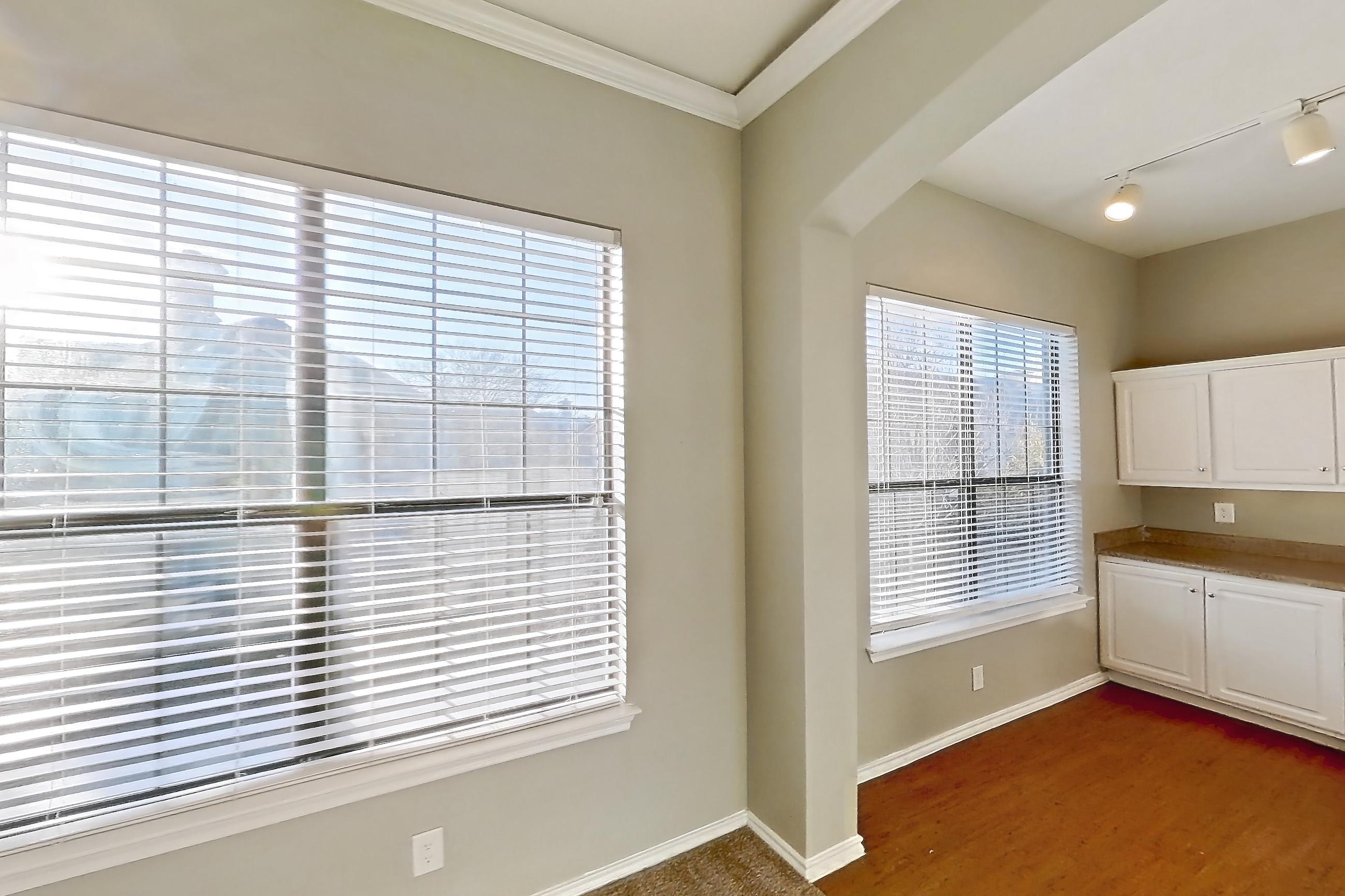 DINING ROOM (representative of this floor plan)