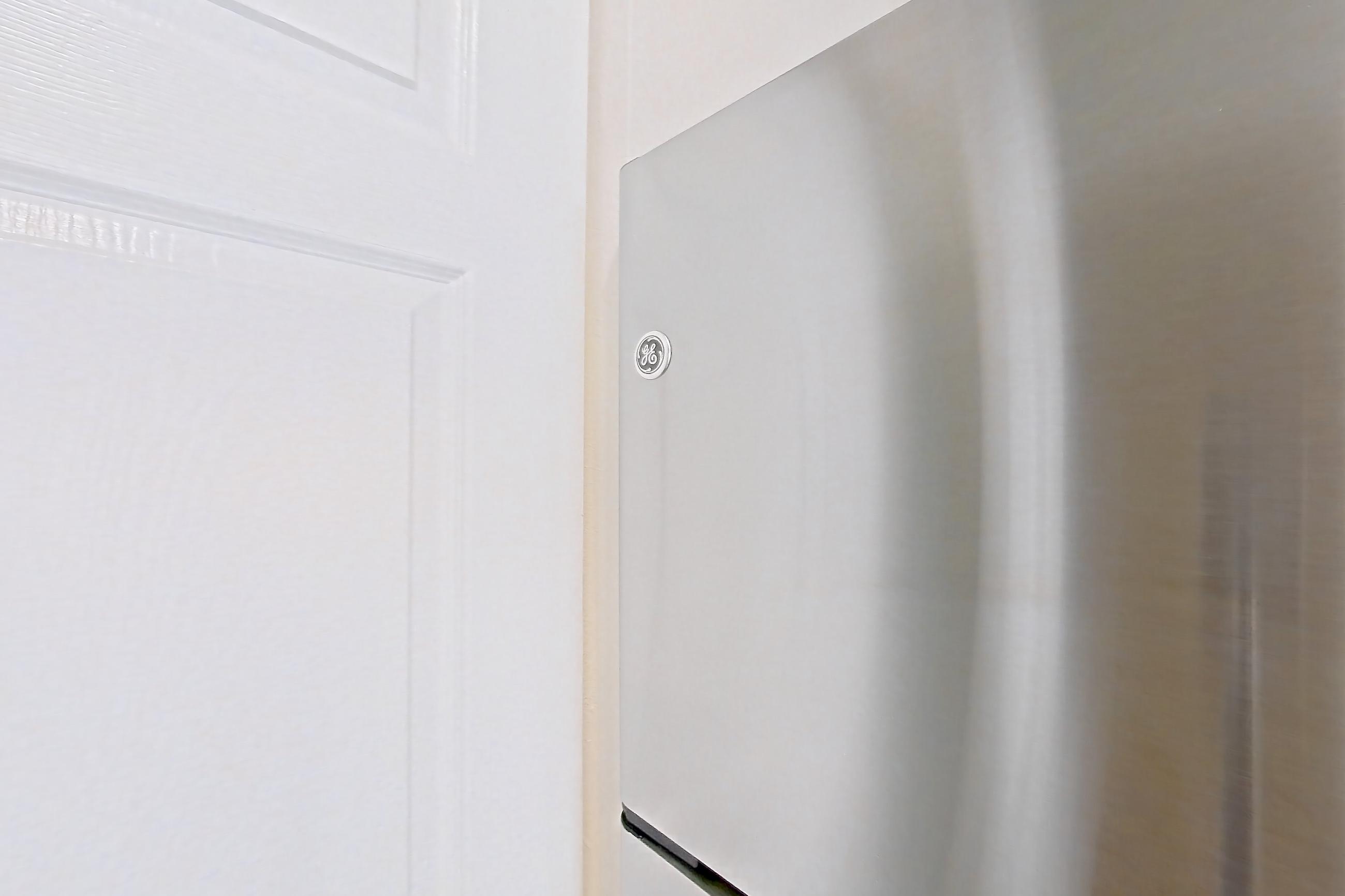 KITCHEN PANTRY