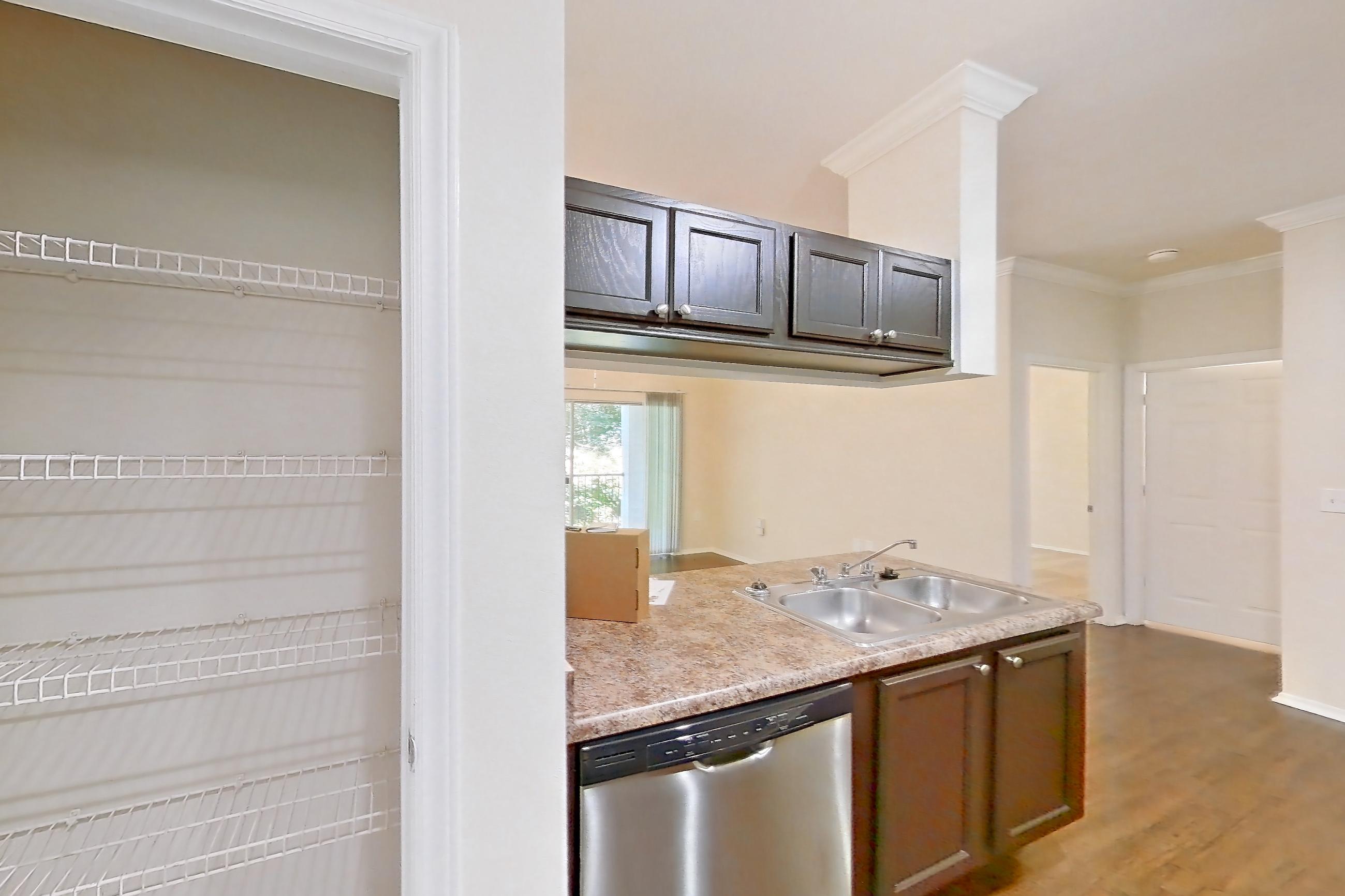 KITCHEN PANTRY