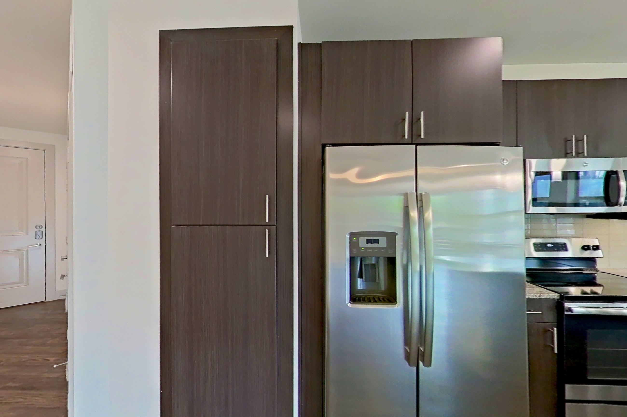 LIVING SPACE HALLWAY