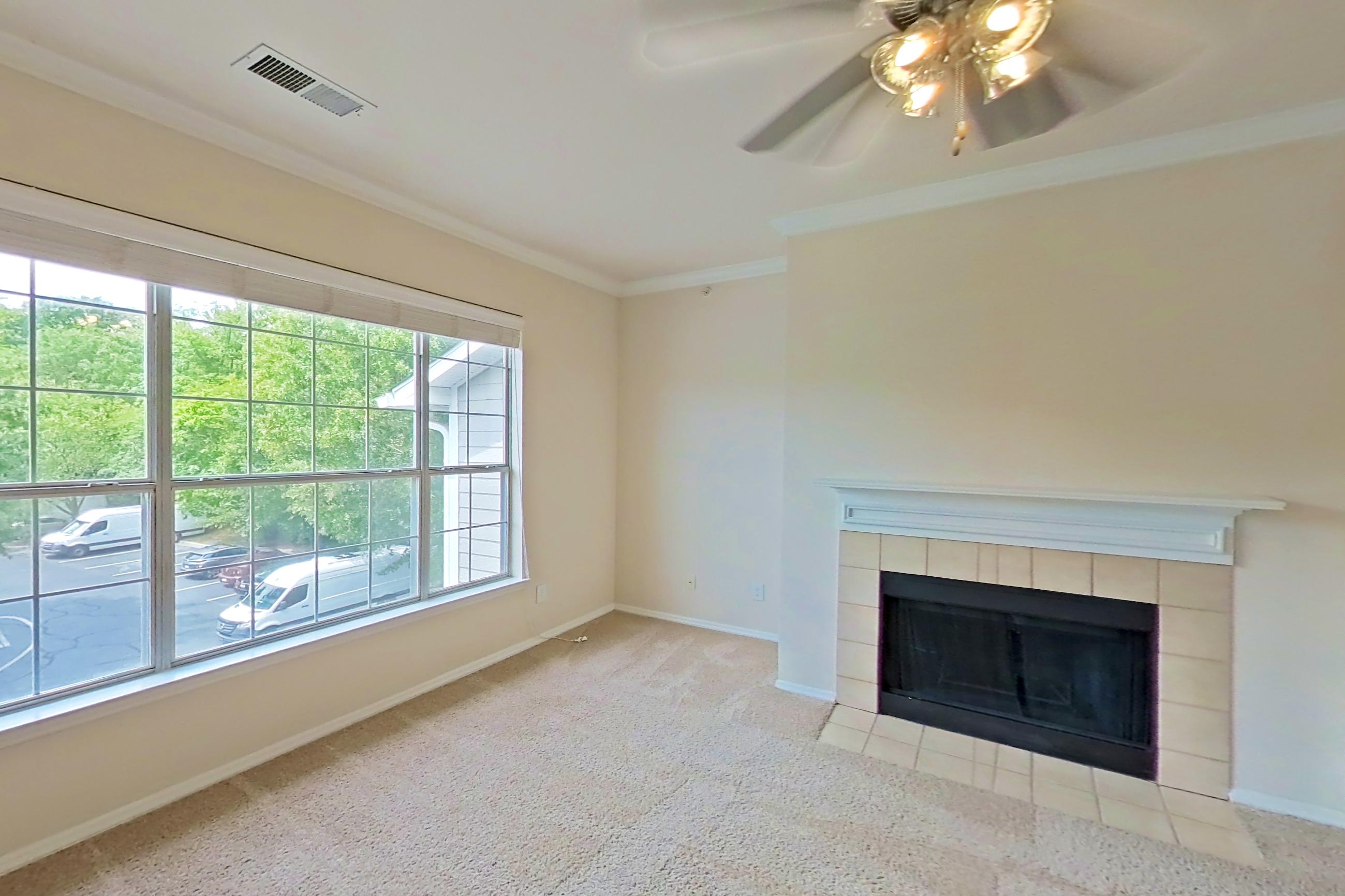 LIVING ROOM DINING ROOM