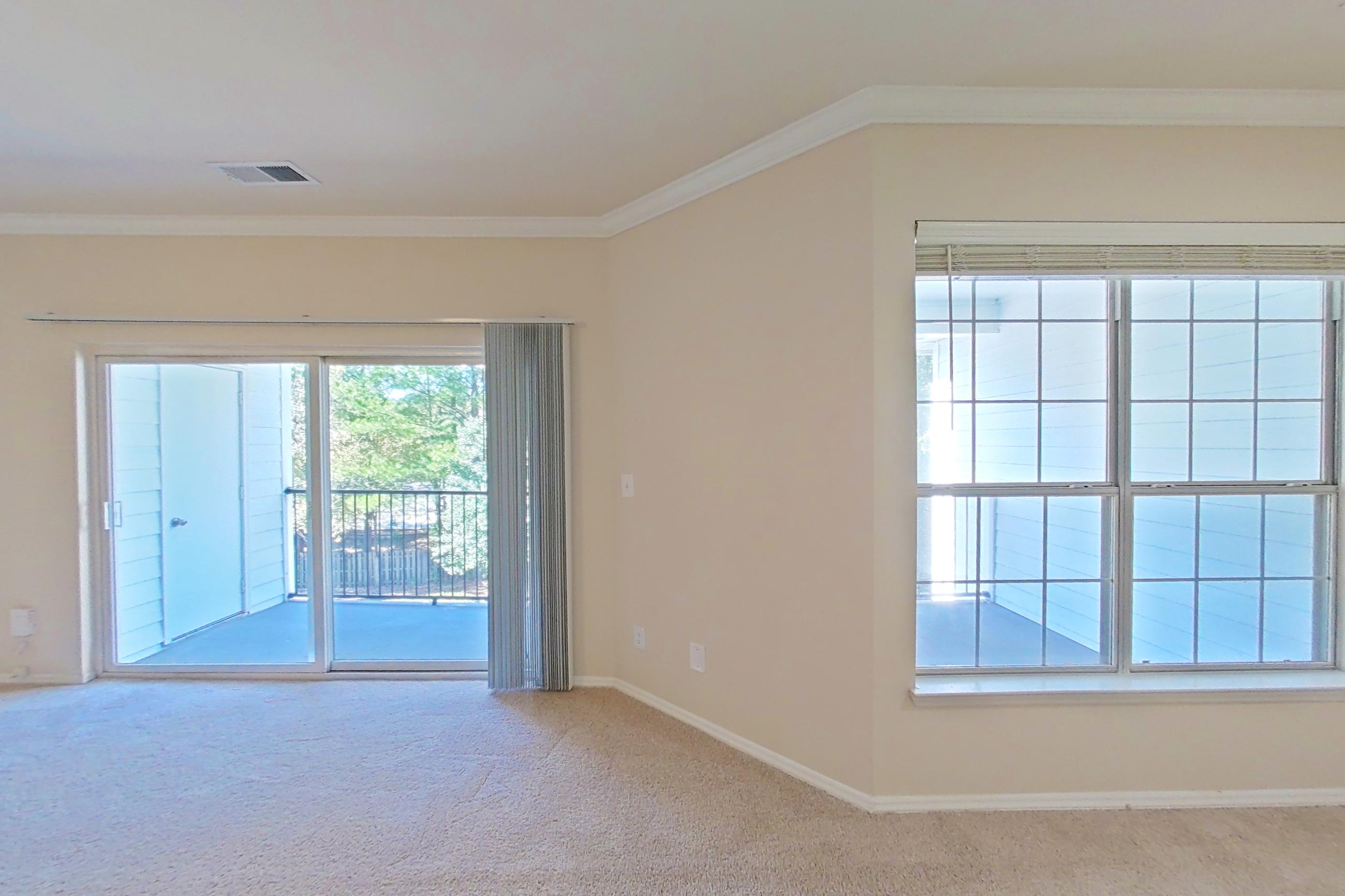 LIVING ROOM DINING ROOM