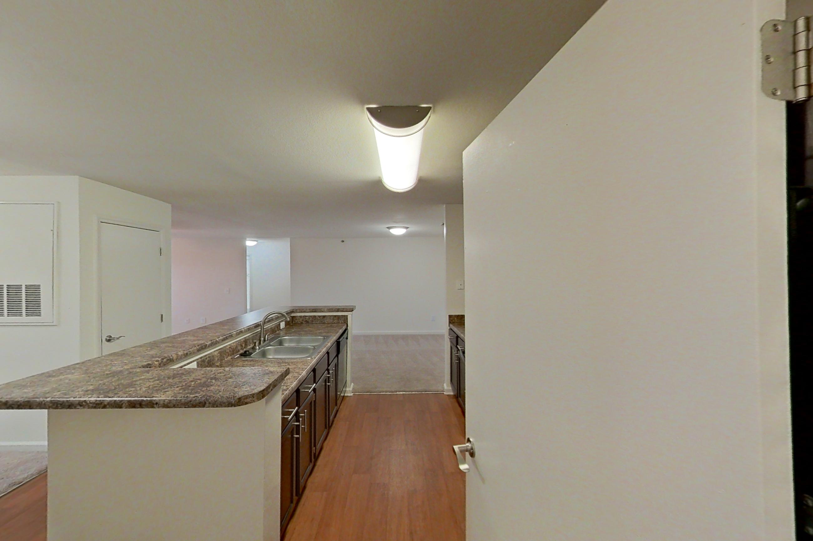 KITCHEN CLOSET