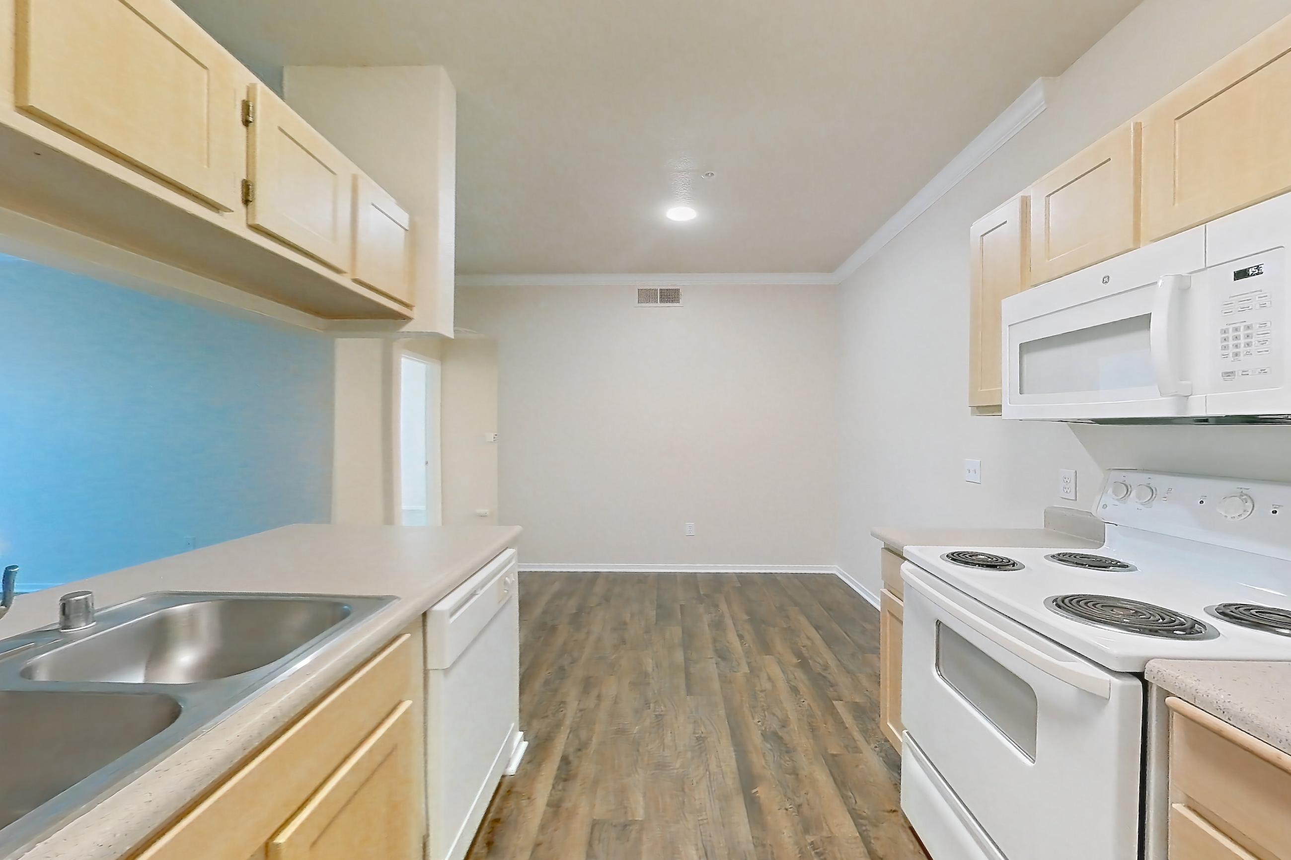 KITCHEN PANTRY