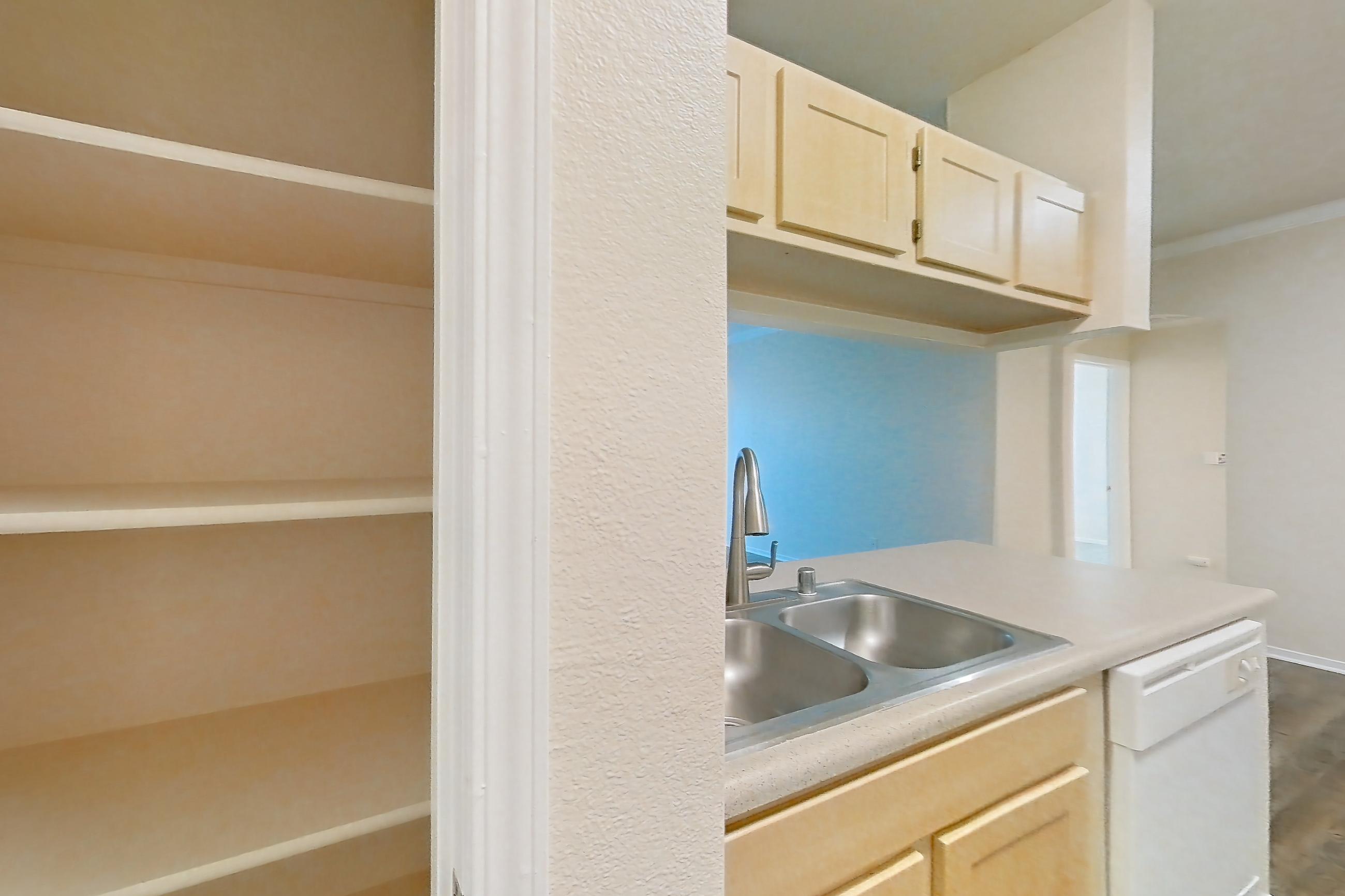 KITCHEN PANTRY